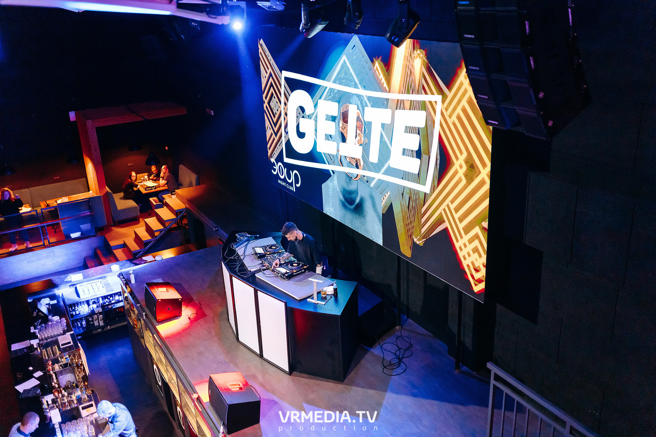 Выходные в ночном клубе «ЭФИР»