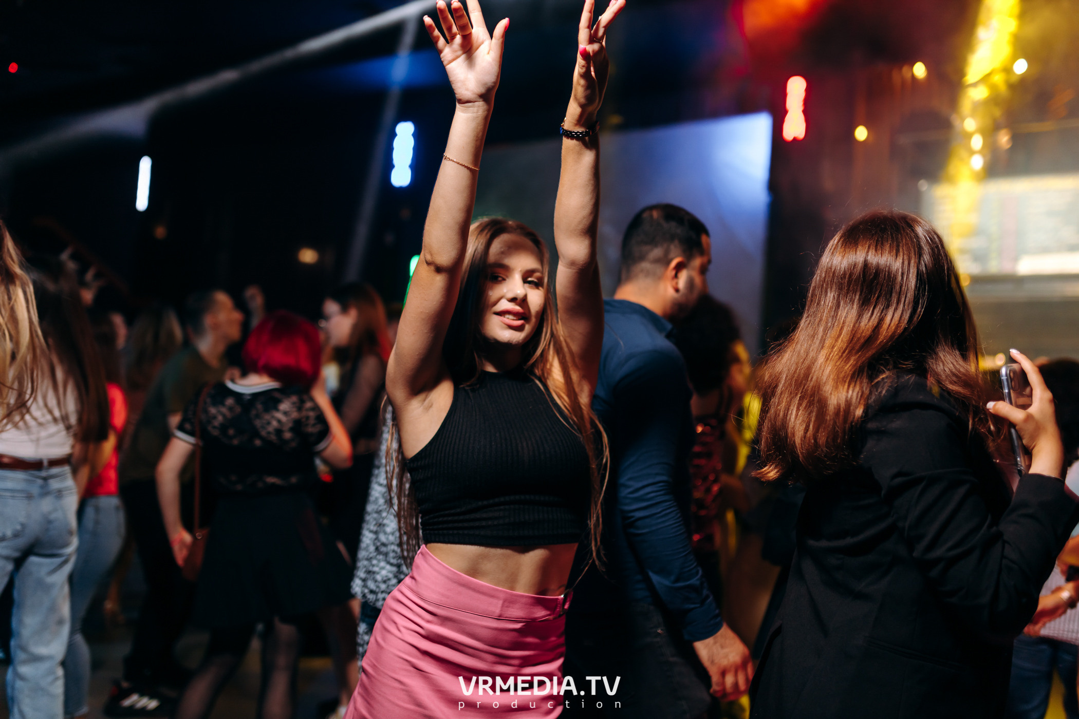 Выходные в баре «DOSKI»