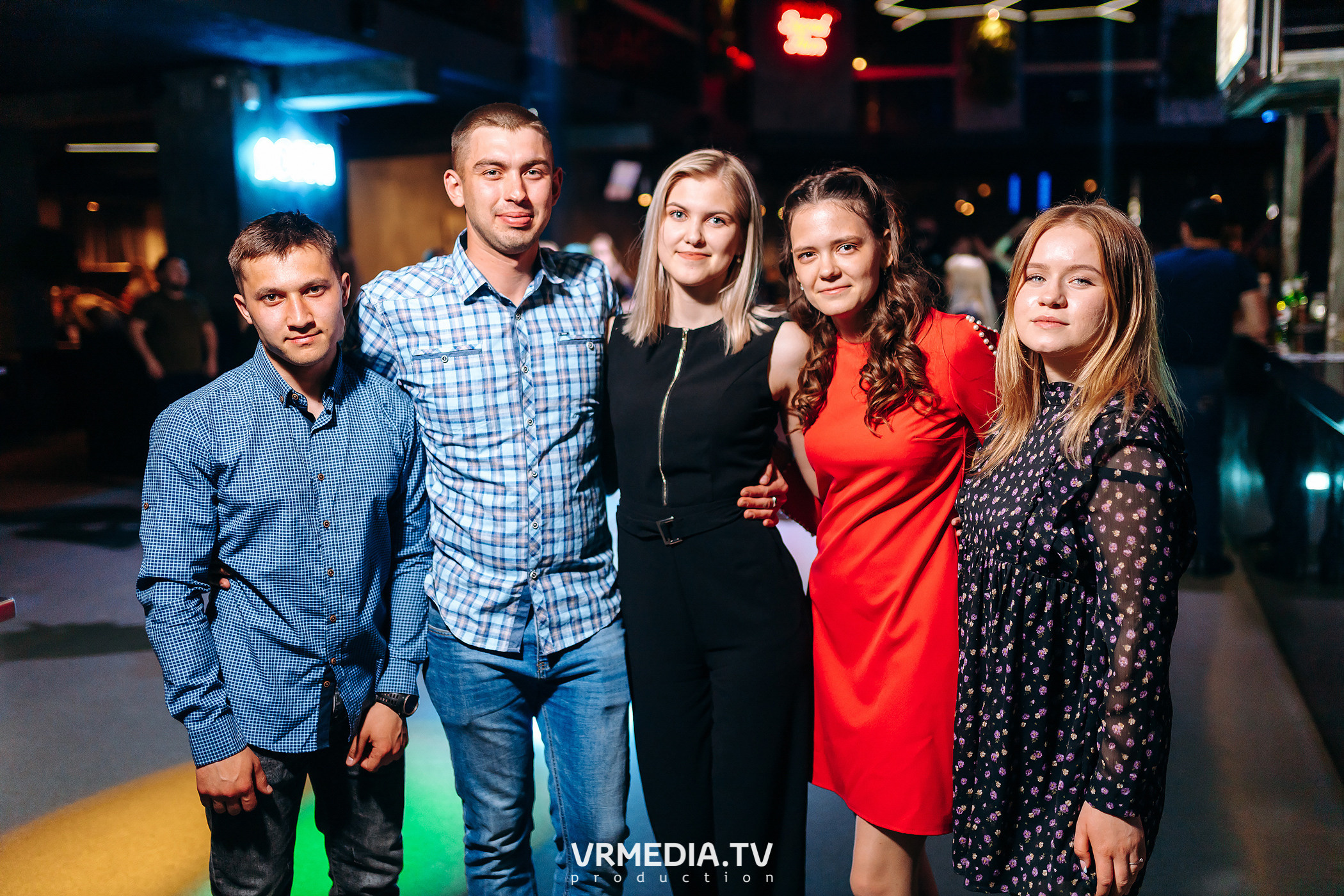 Выходные в баре «DOSKI»