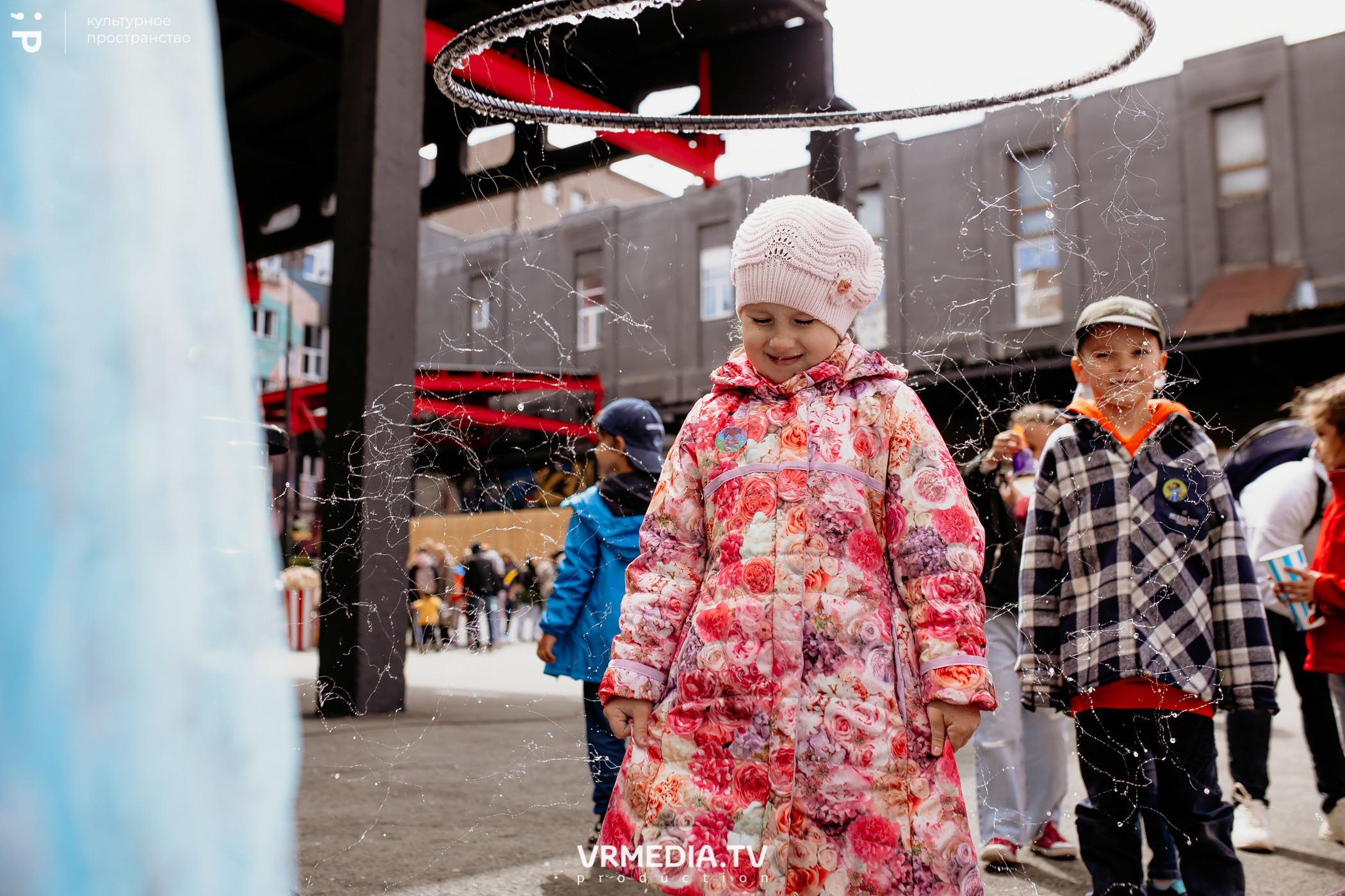 ВСТРЕЧАЙ ЛЕТО С DETISKAZKA42 в культурном пространстве «Редакция»