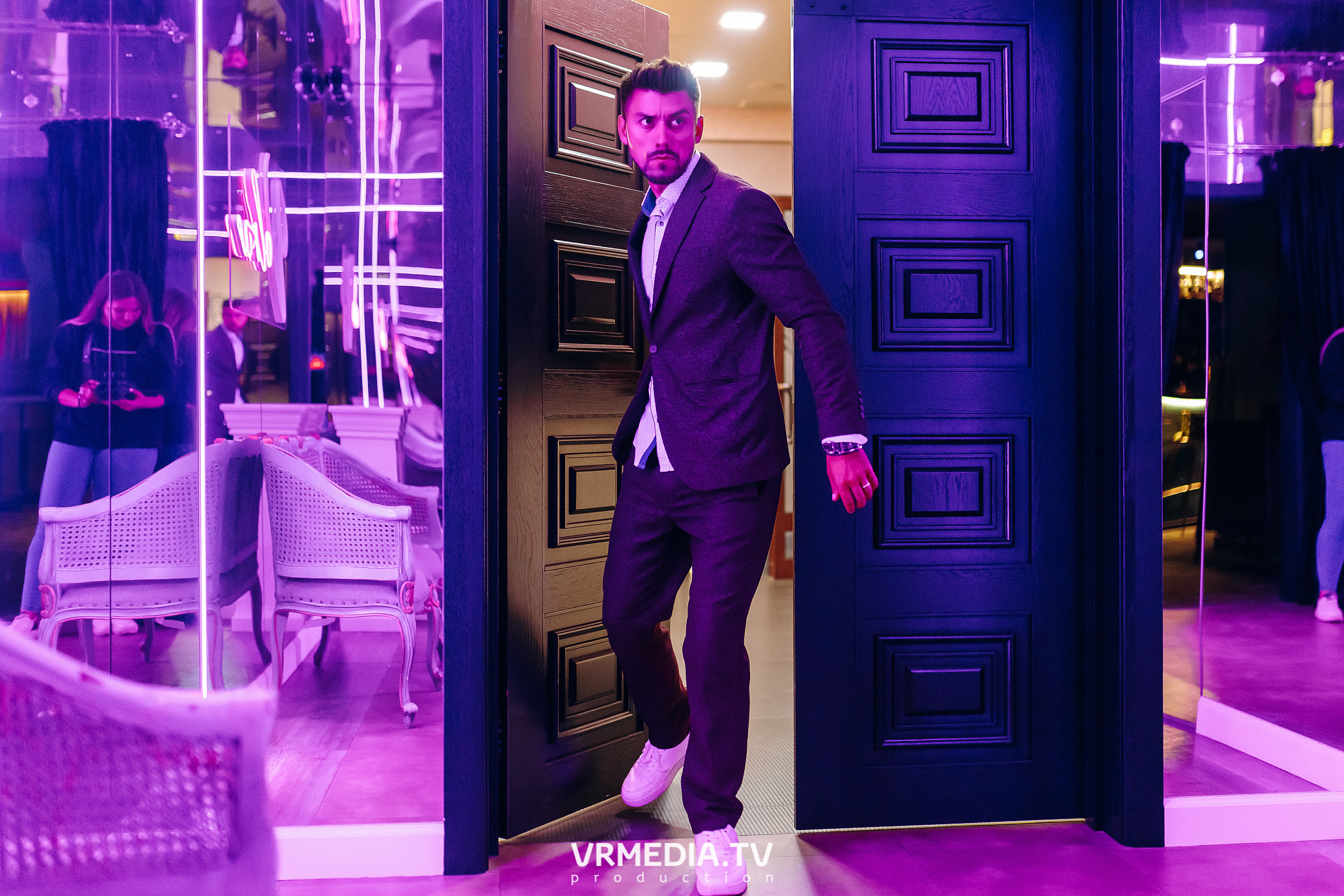 Золотая пятница в караоке-баре «Volna»