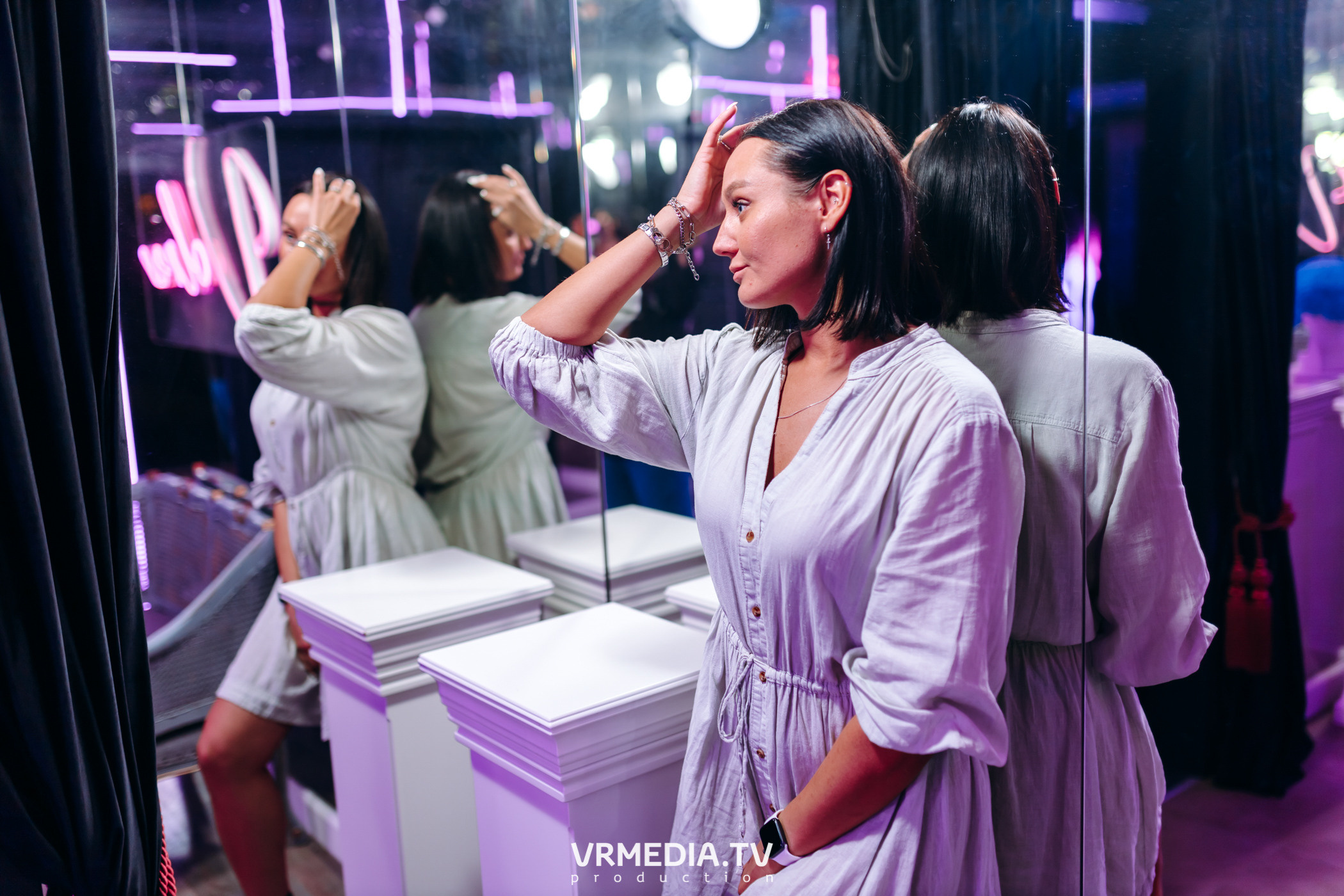 Love is… в караоке-баре «Volna»