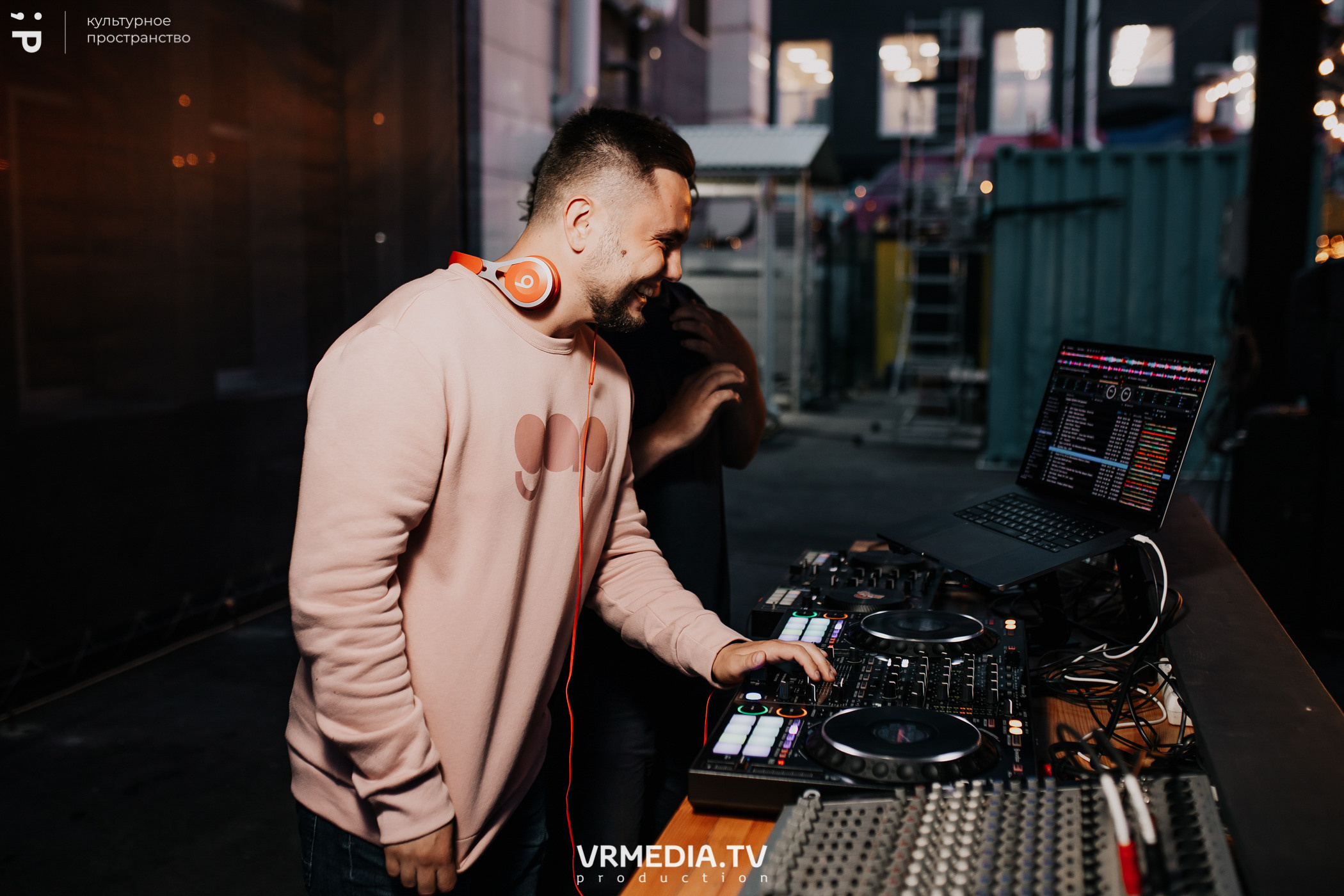 Открытие «C’mon bar» в культурном пространстве «Редакция»