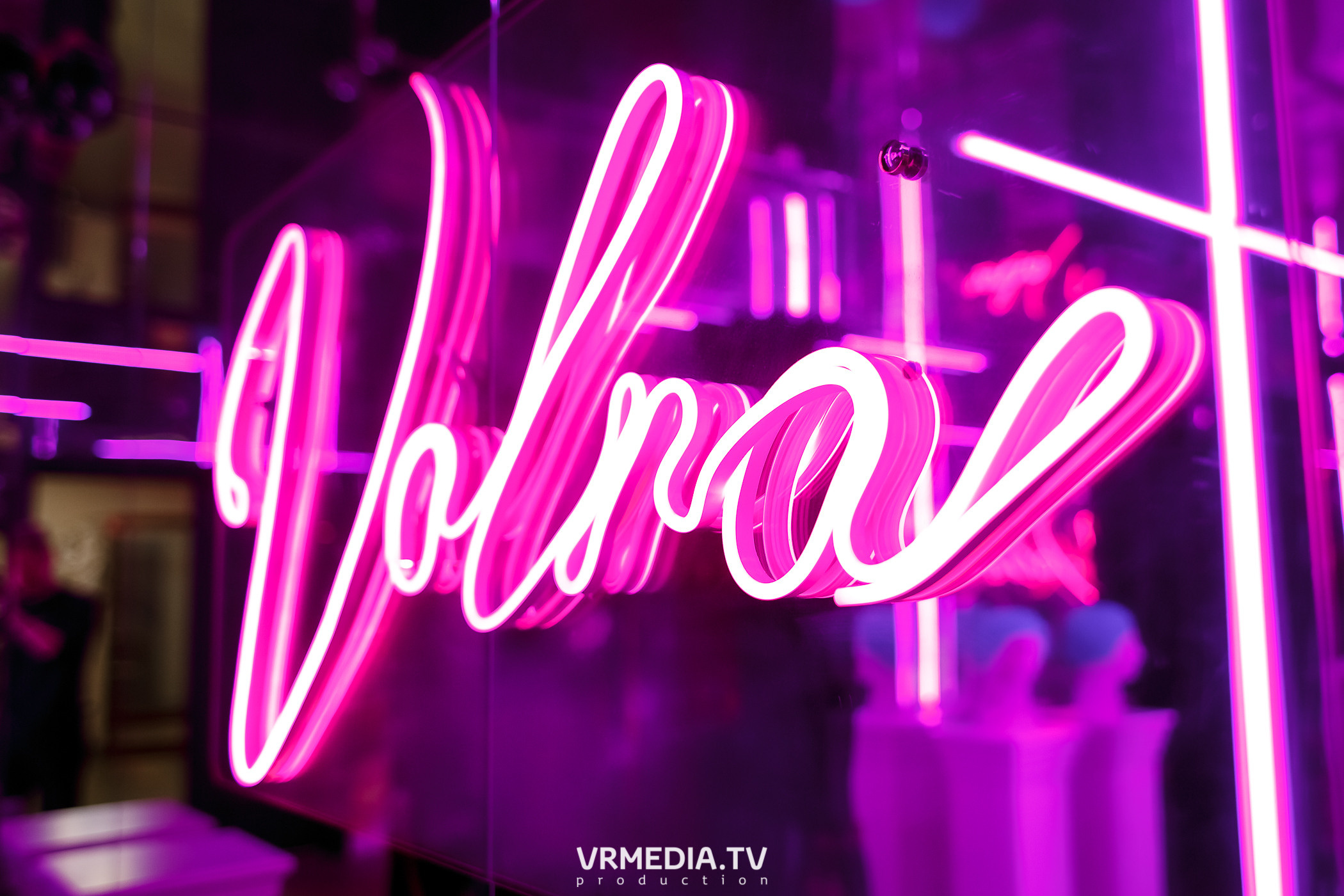 Золотая пятница. Вечеринка 90х в караоке-баре «Volna»