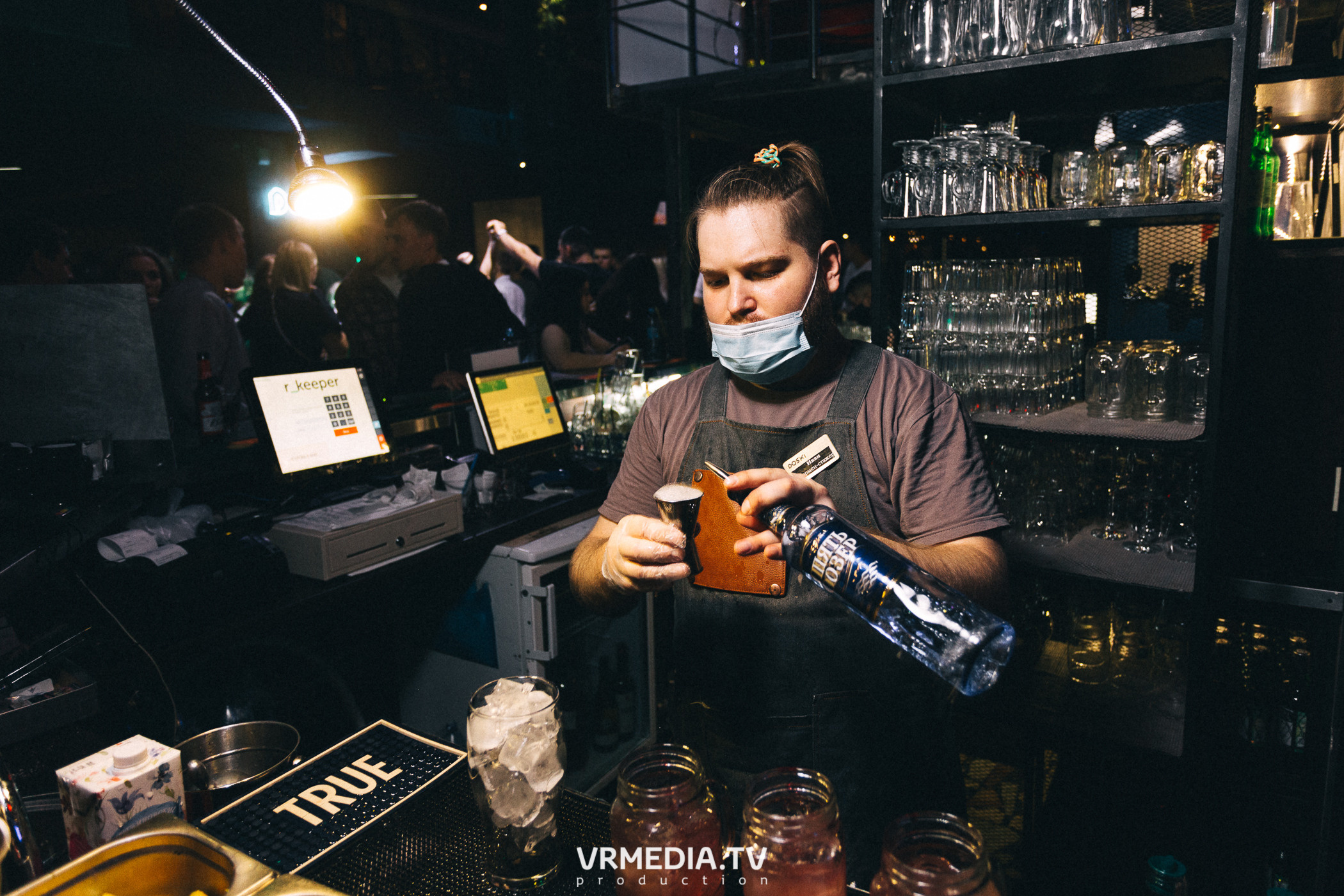 На чилле в баре «DOSKI»