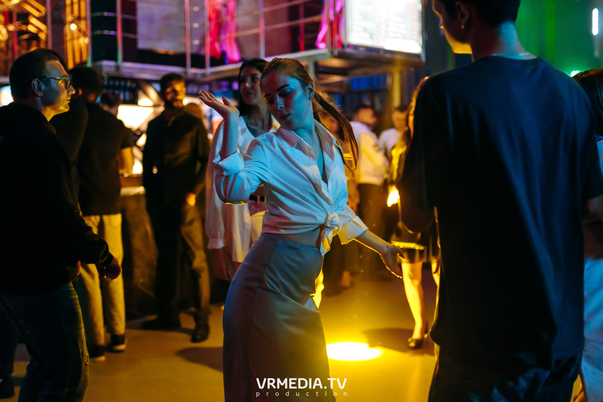 Выходные в баре «DOSKI»