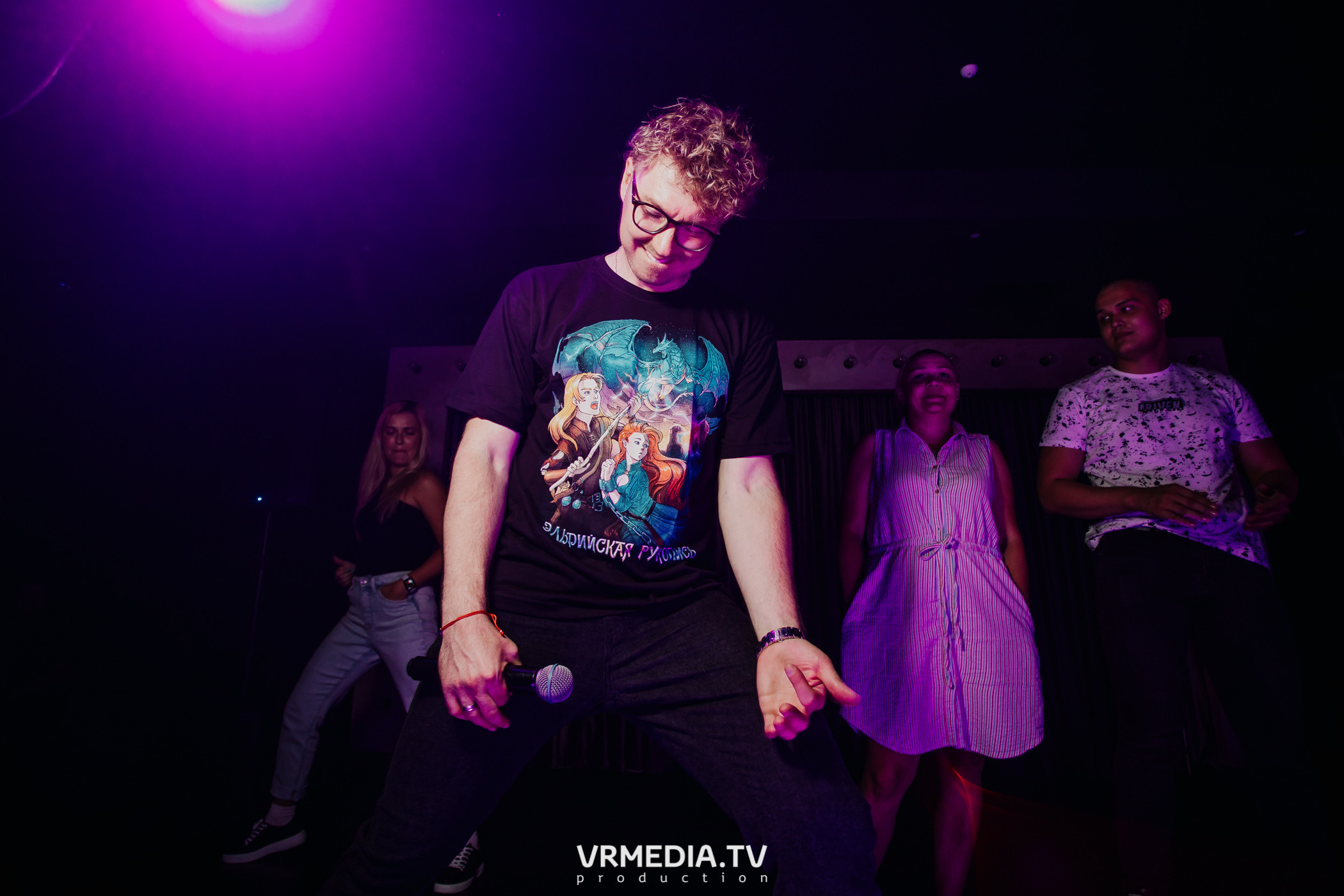 Русский рок в караоке-баре «Volna»