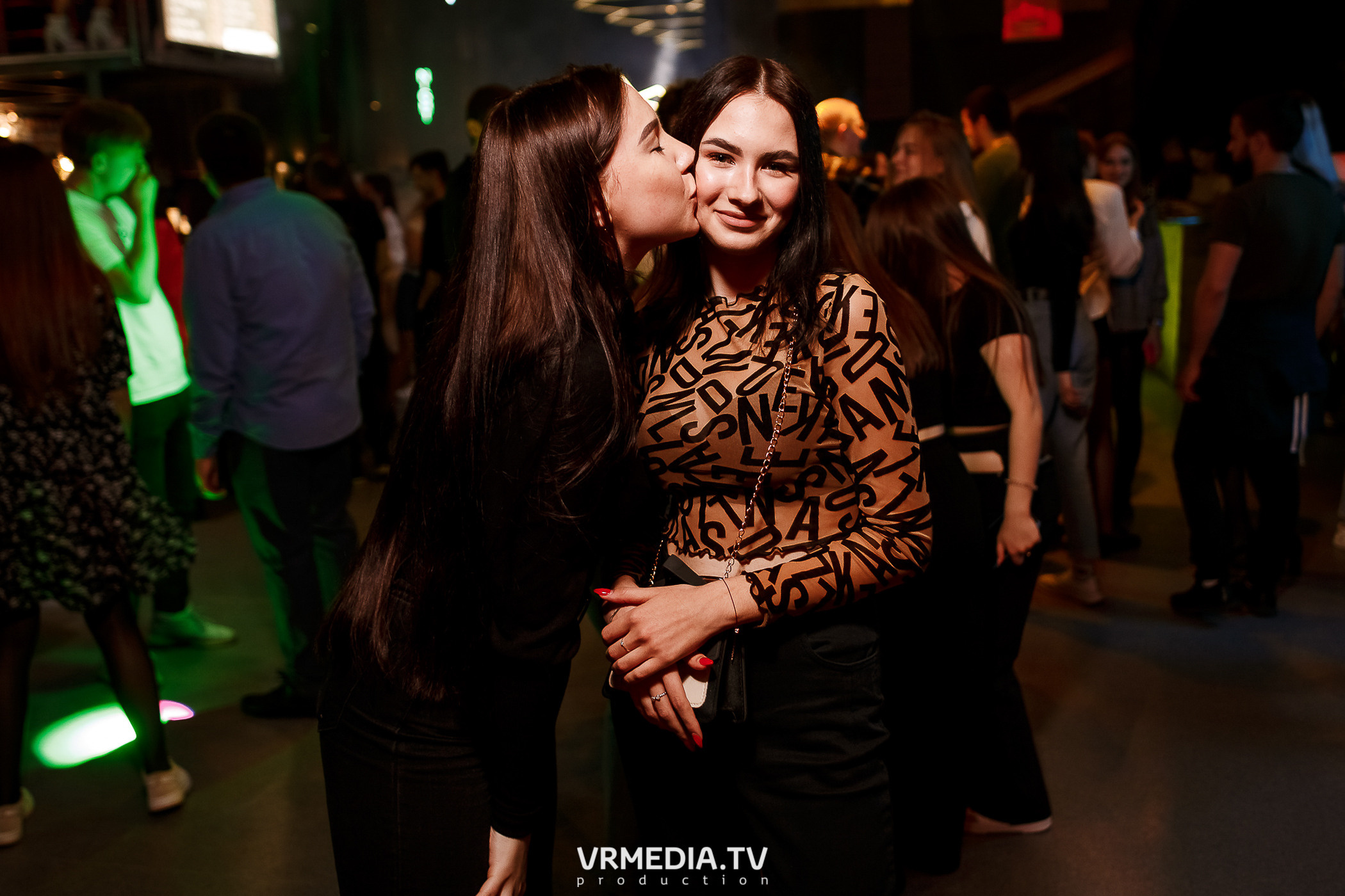 Выходные в баре «DOSKI»