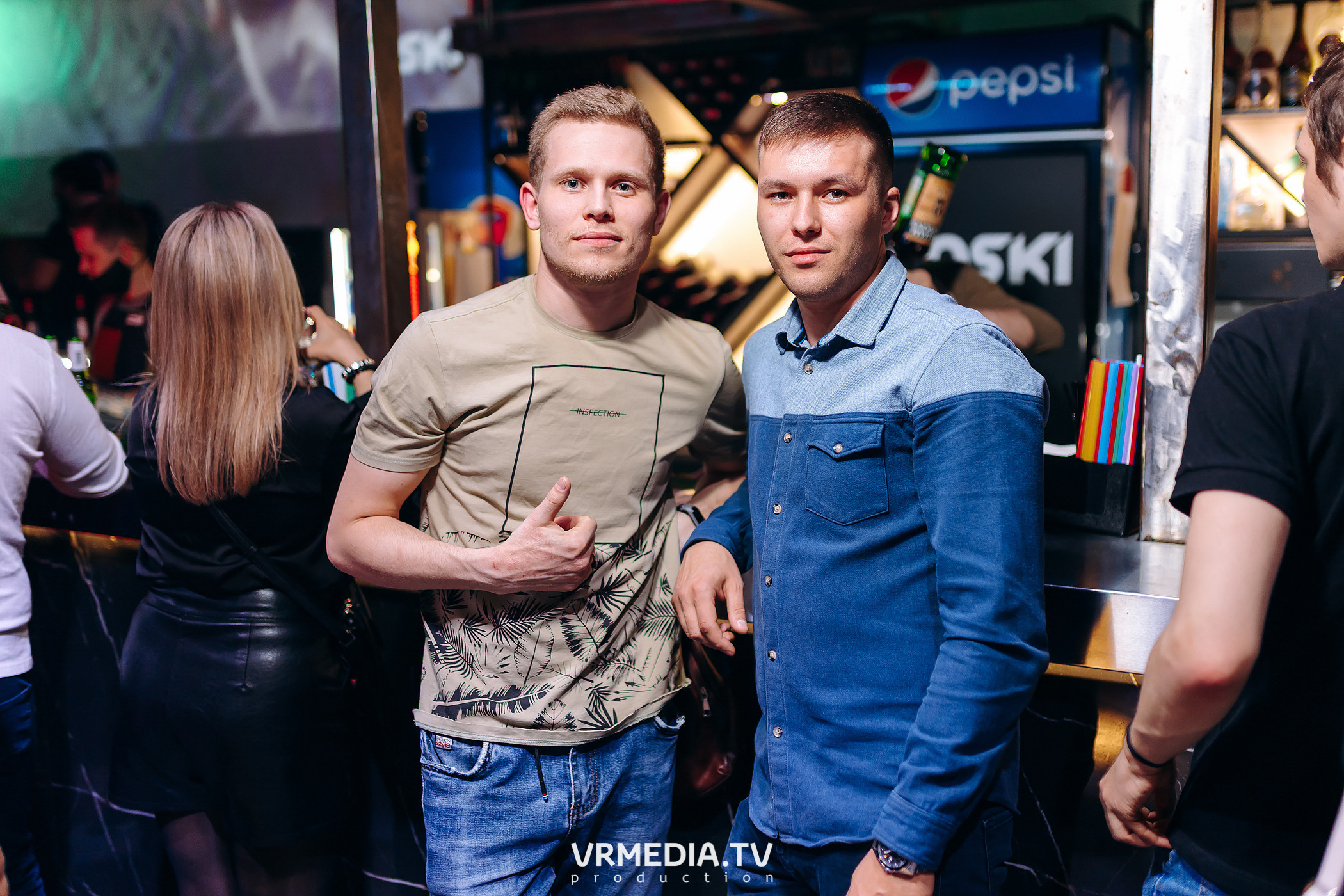 Выходные в баре «DOSKI»