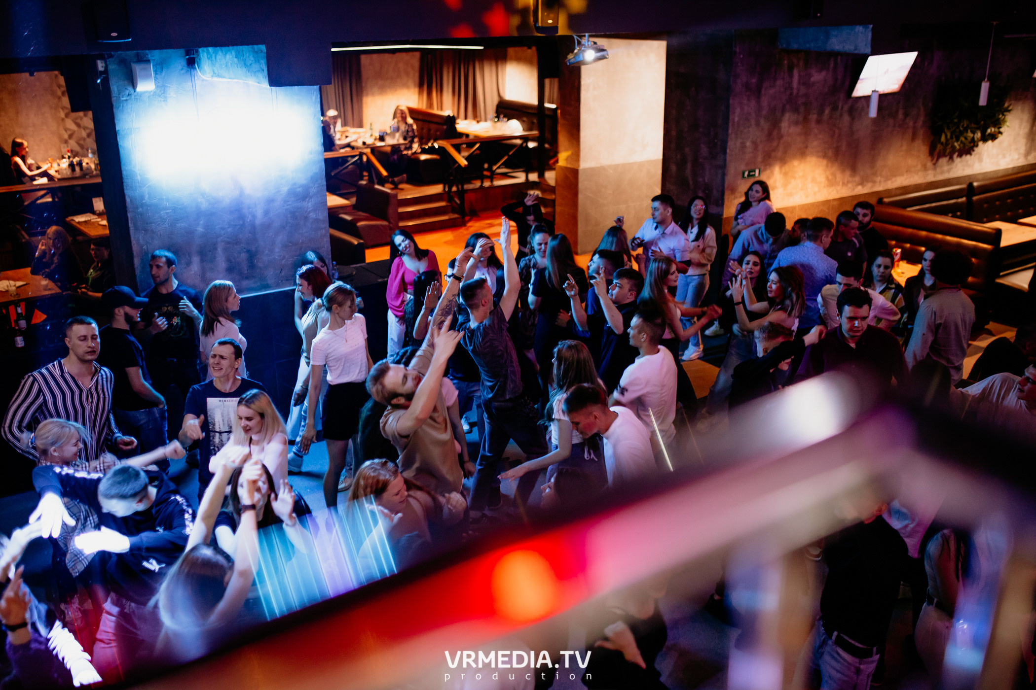 Выходные в баре «DOSKI»