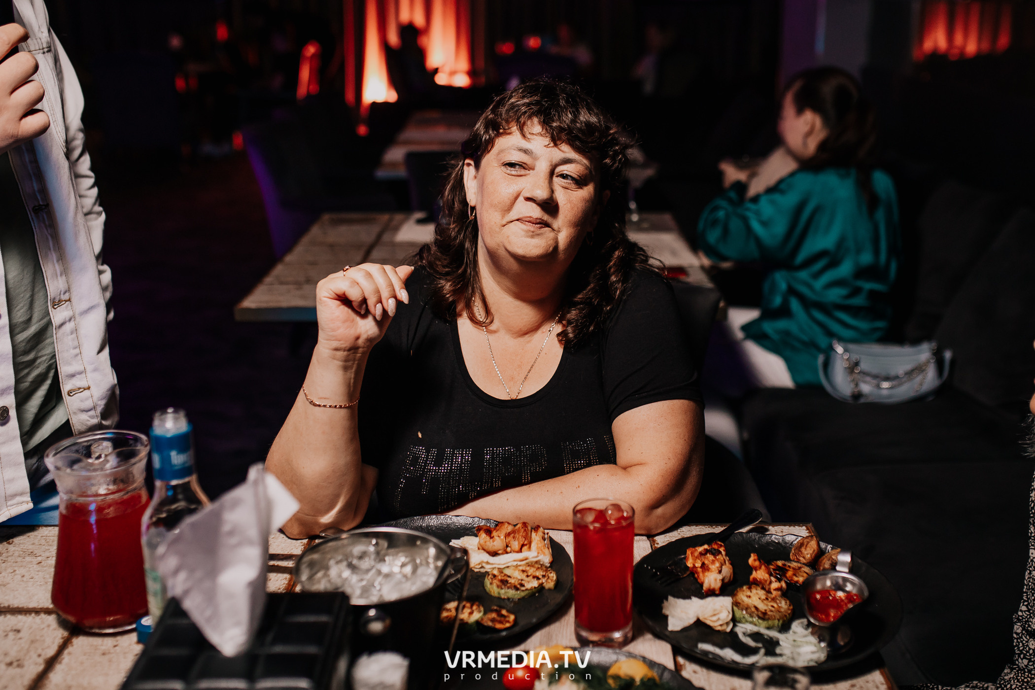 IQ party в караоке-баре «Volna»