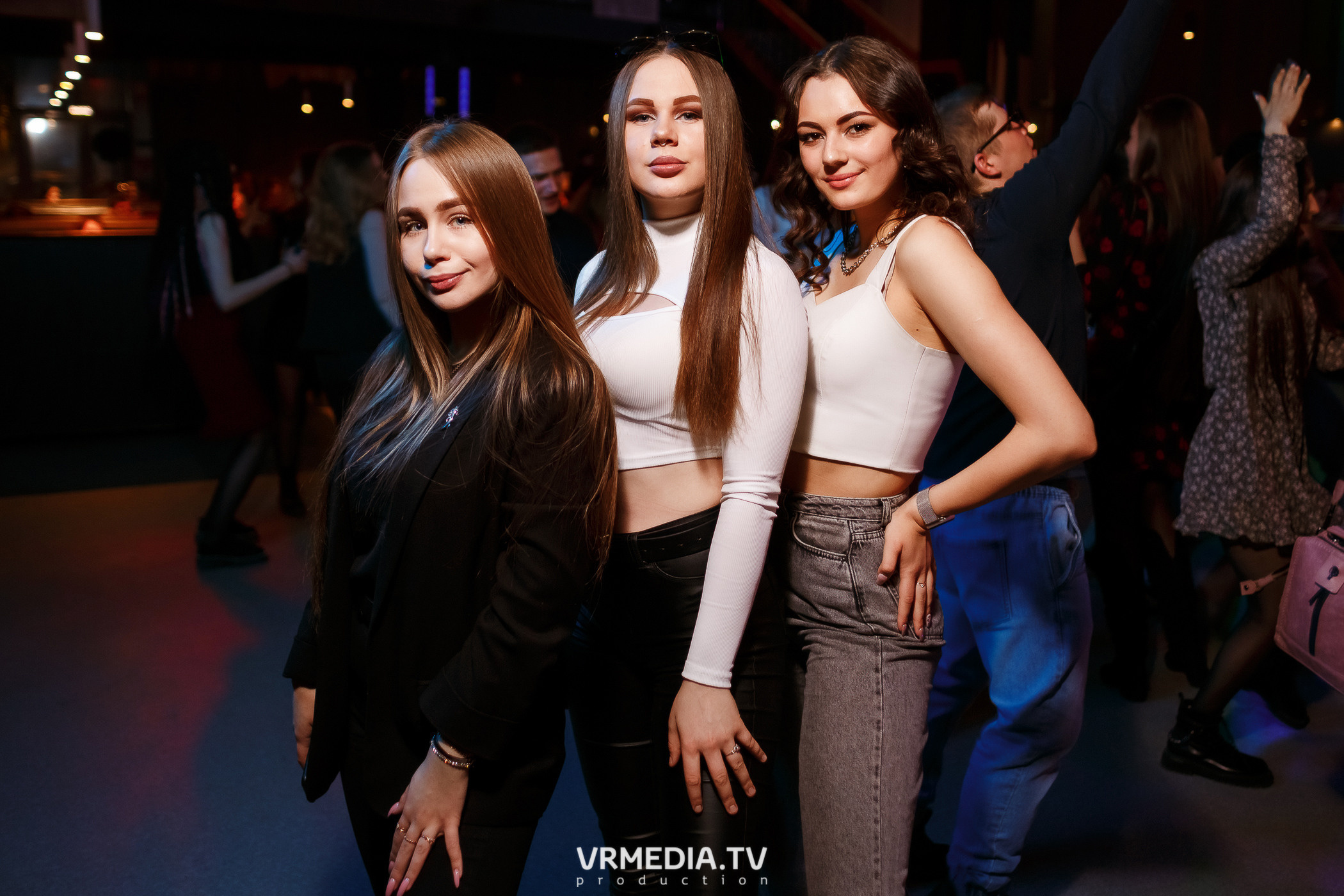 Выходные в баре «DOSKI»