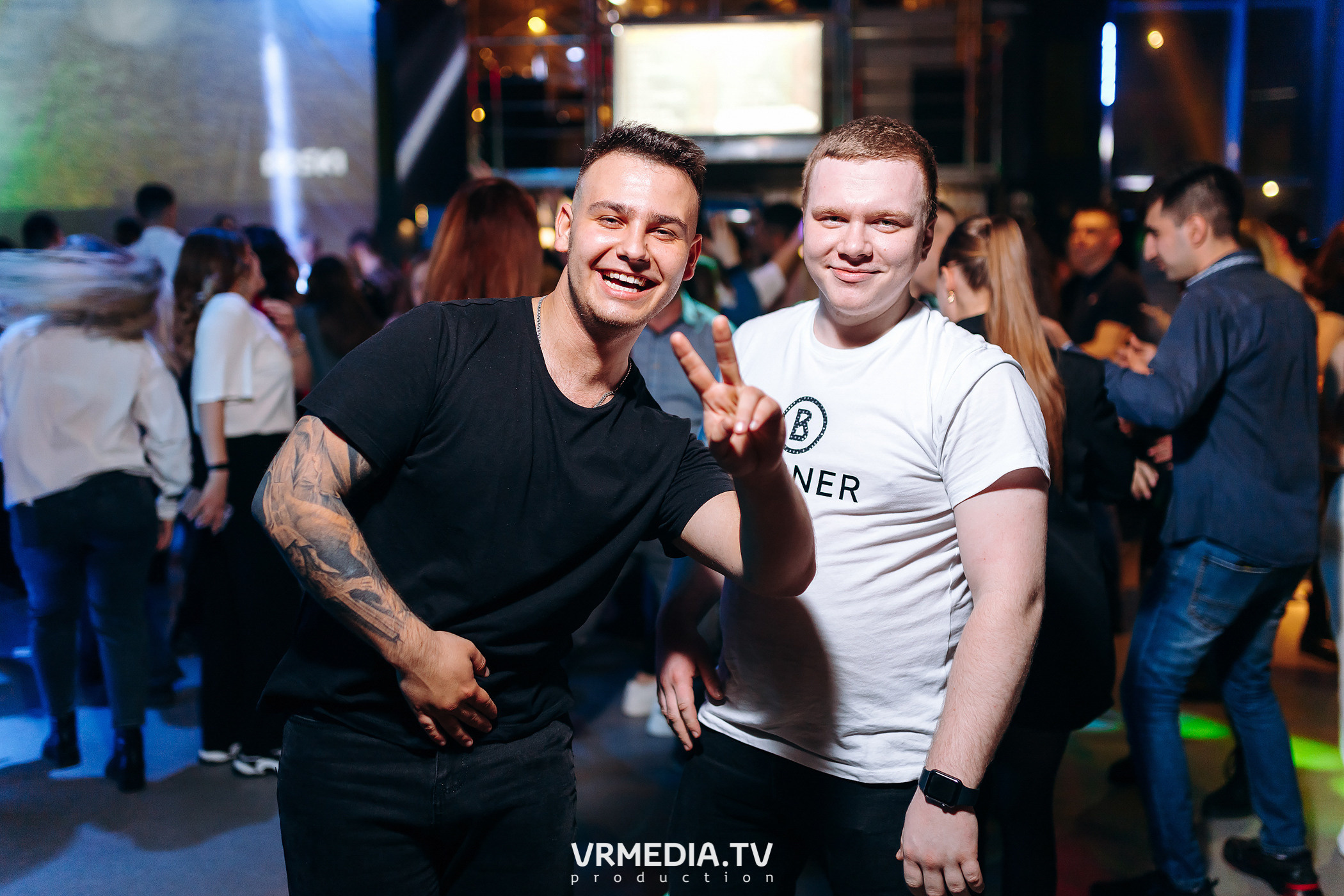 Выходные в баре «DOSKI»