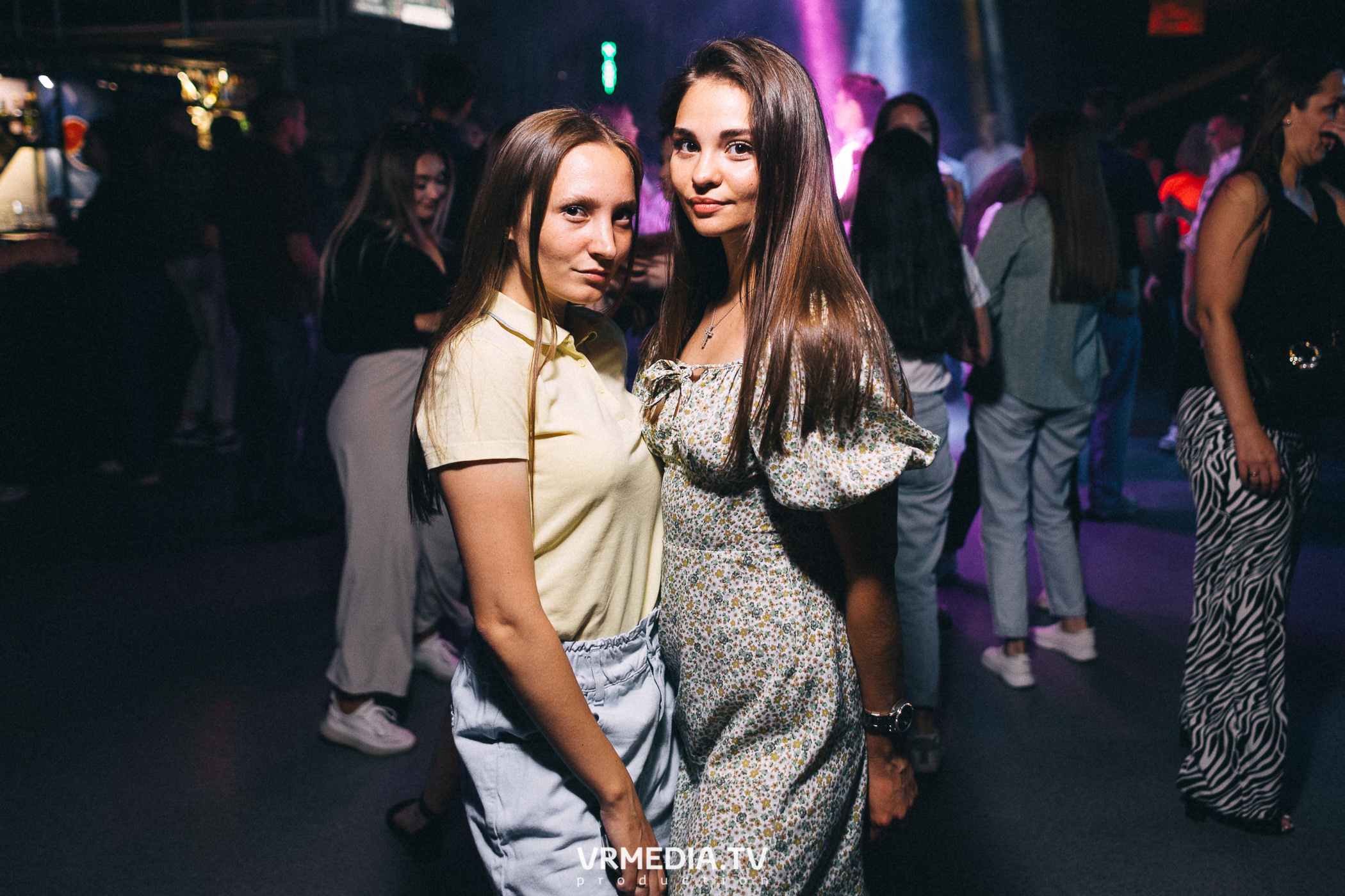 На чилле в баре «DOSKI»