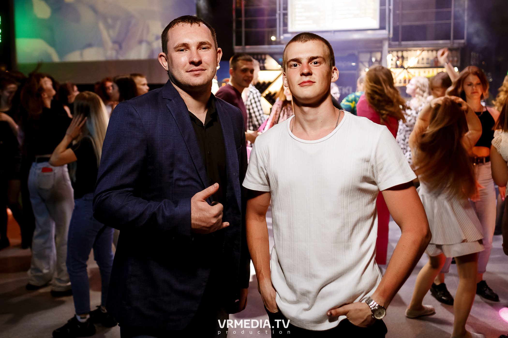 Выходные в баре «DOSKI»