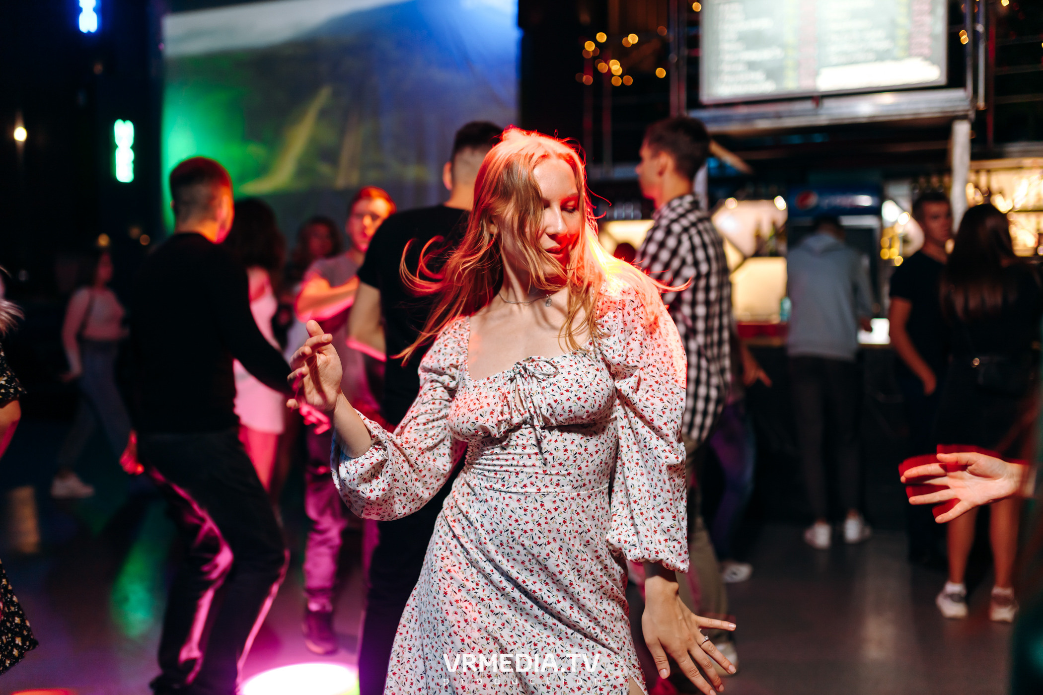 Новогодние корпоративы в баре «DOSKI»