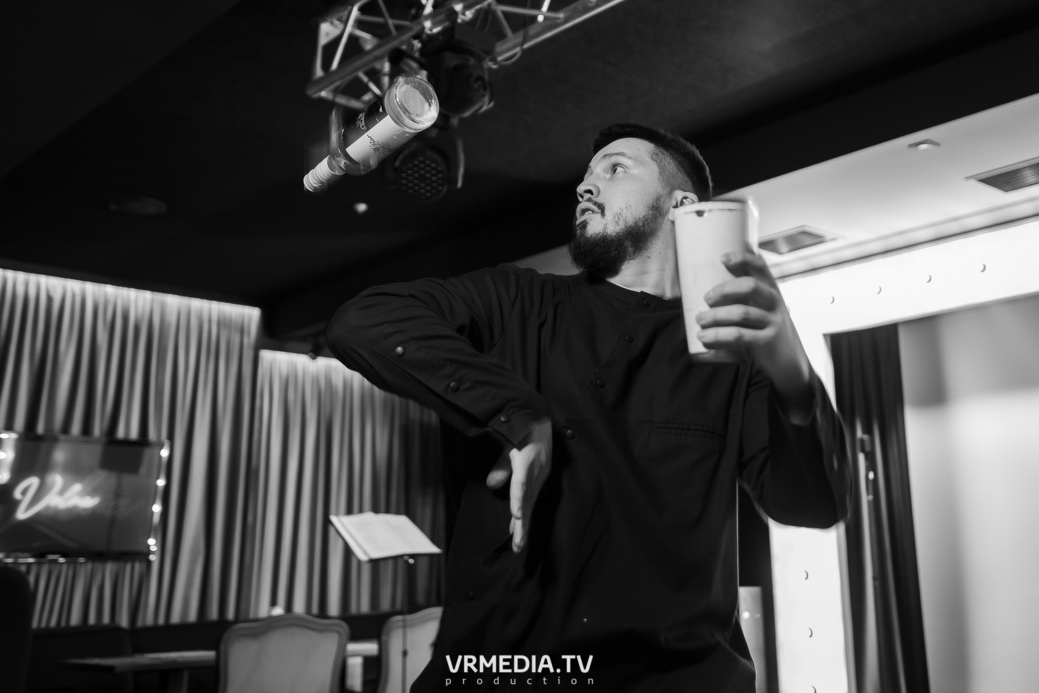 Колесо фортуны в караоке-баре «Volna»