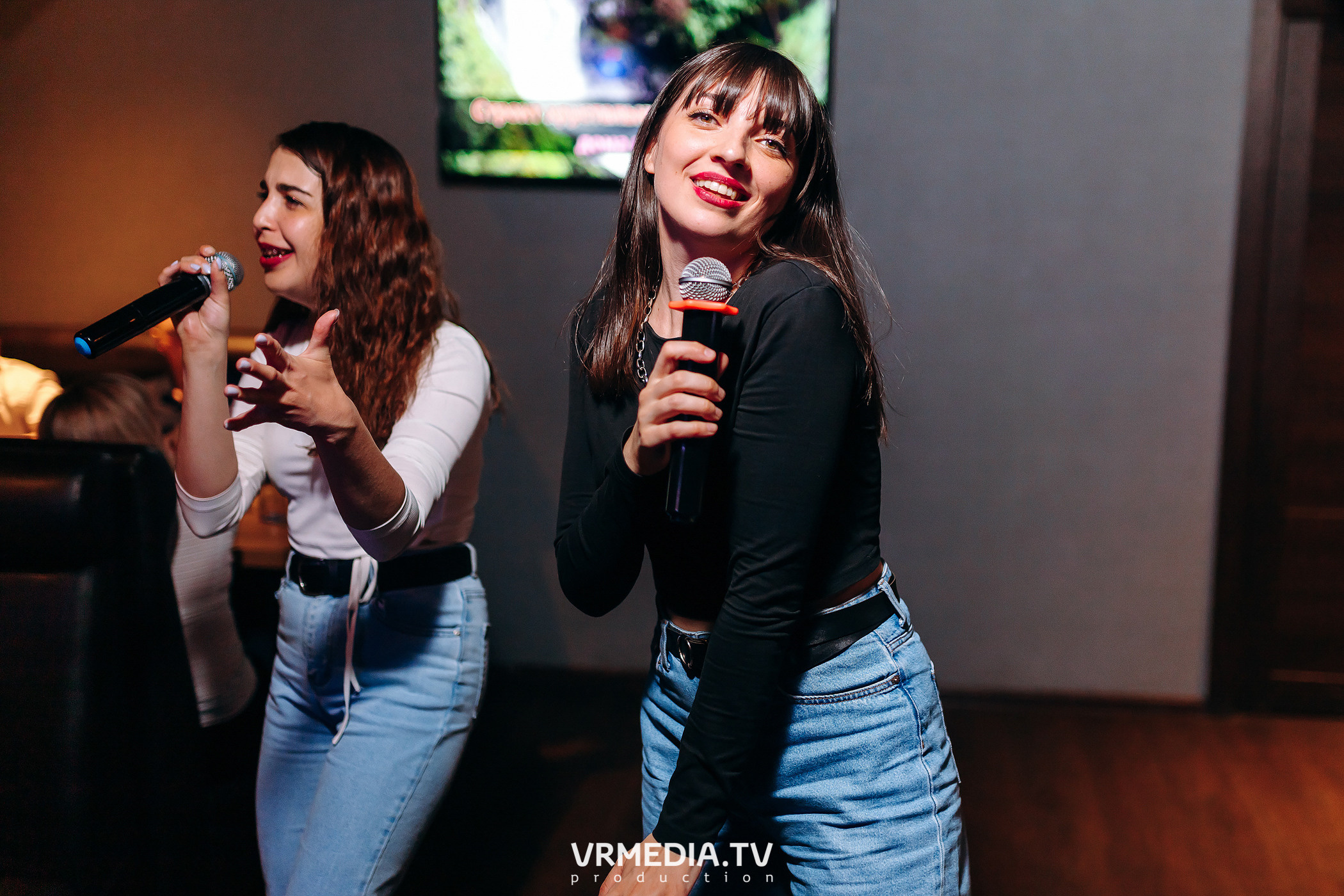 Выходные в баре «DOSKI»