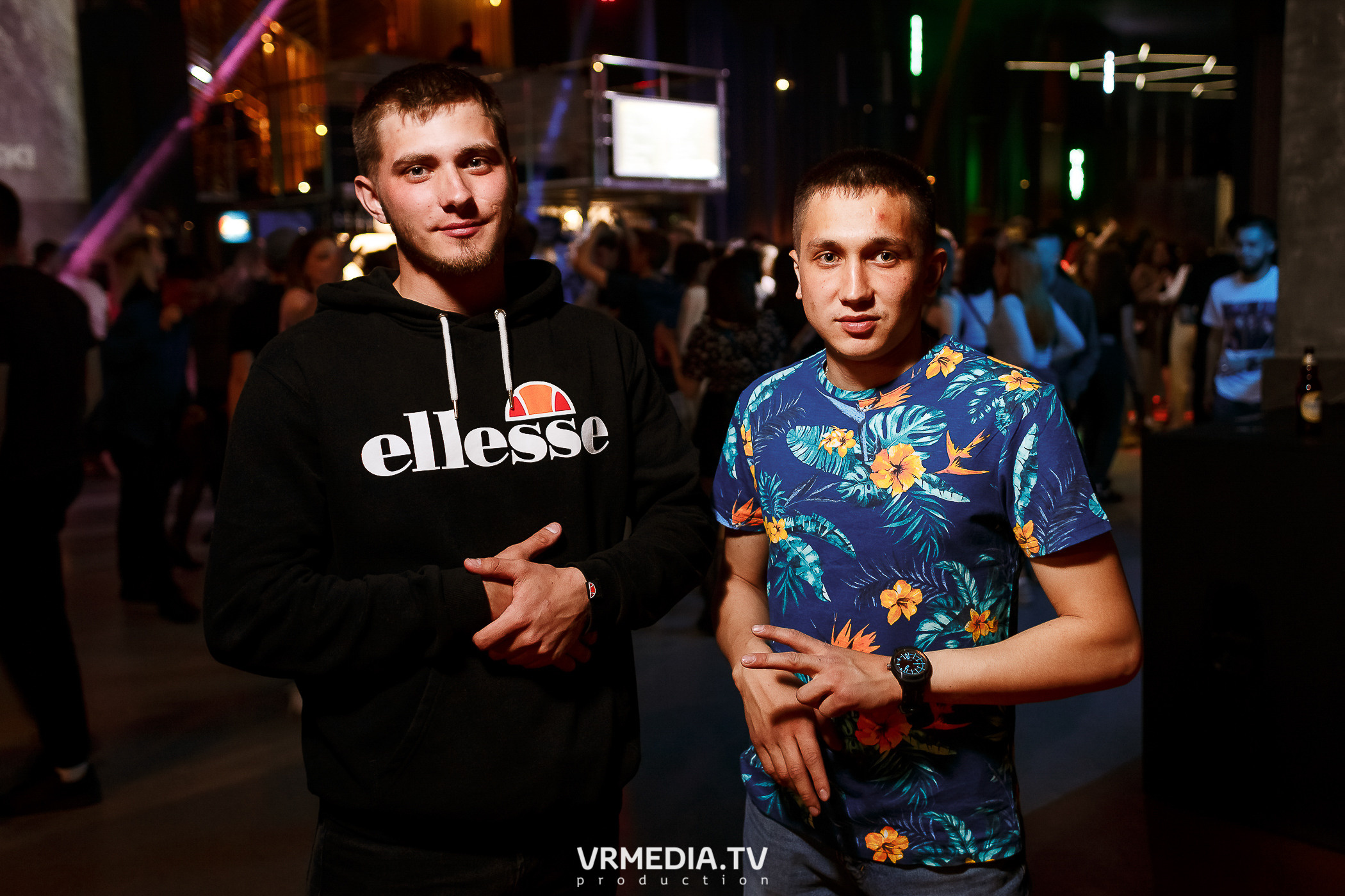 Выходные в баре «DOSKI»