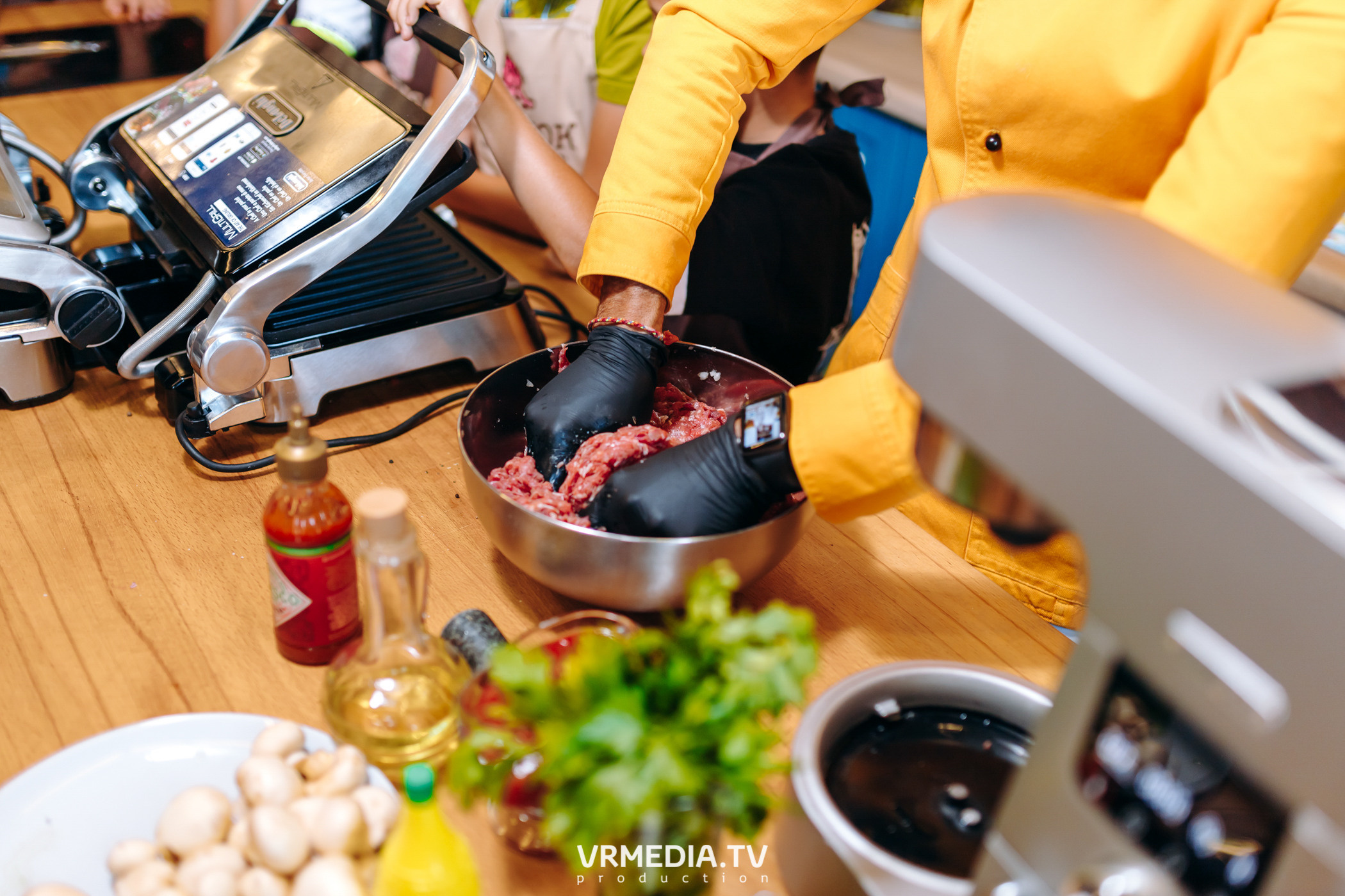 День рождения Артура Калайджяна в кулинарной студии «Артишок»