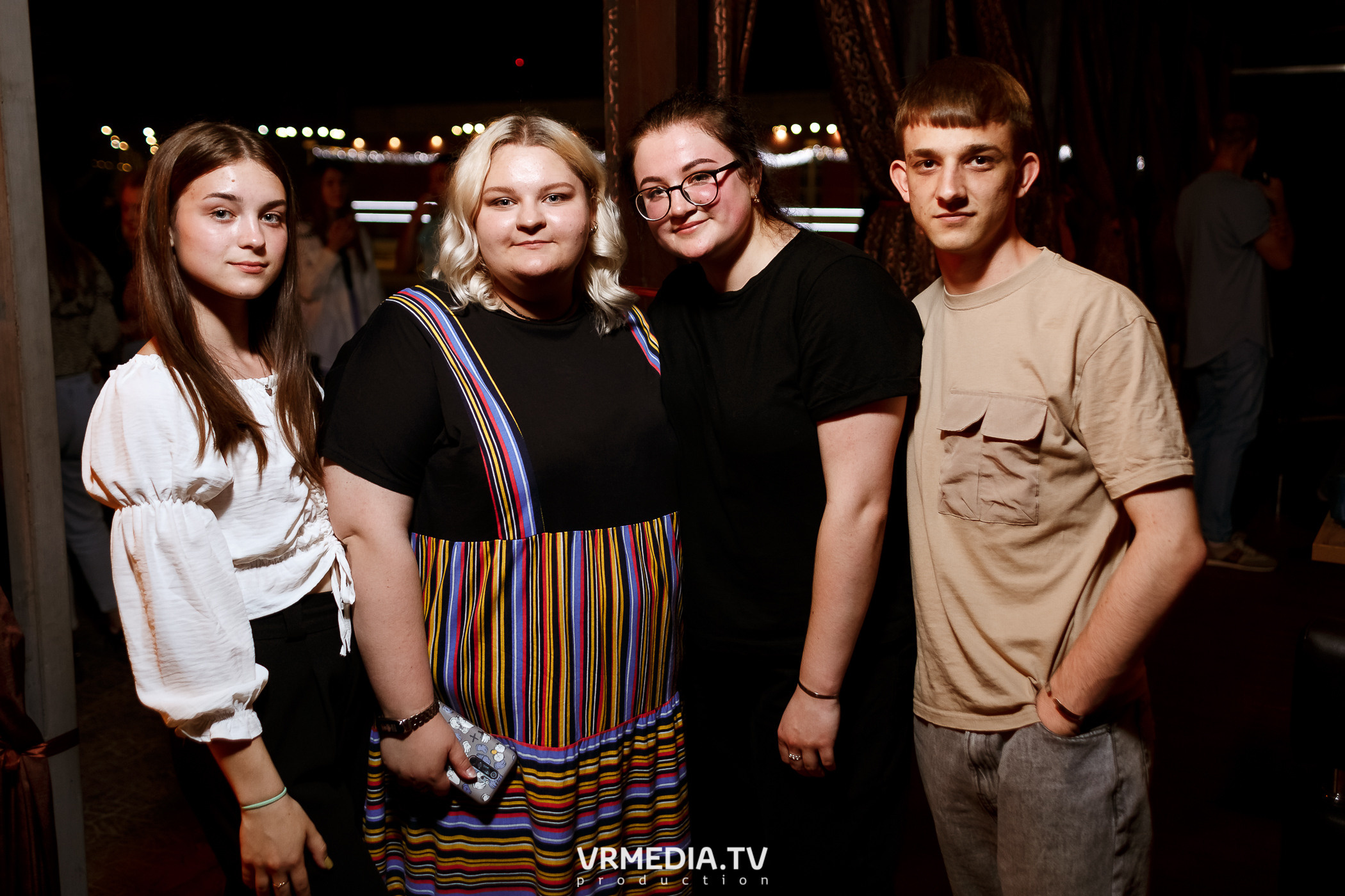 Выходные в баре «DOSKI»