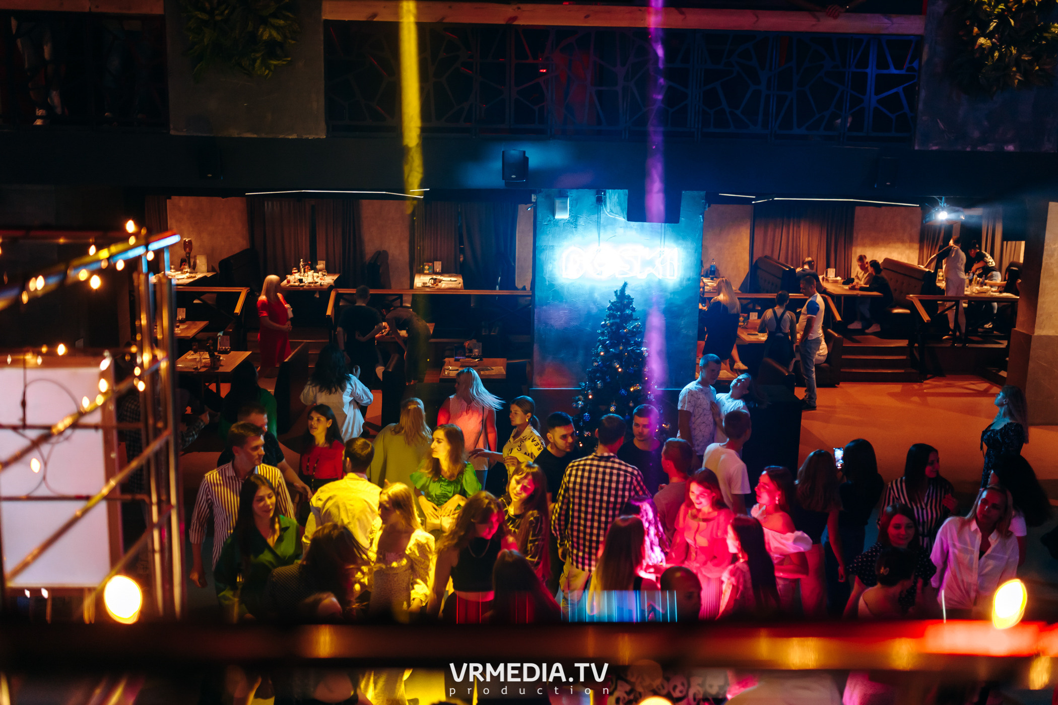 Новогодние корпоративы в баре «DOSKI»