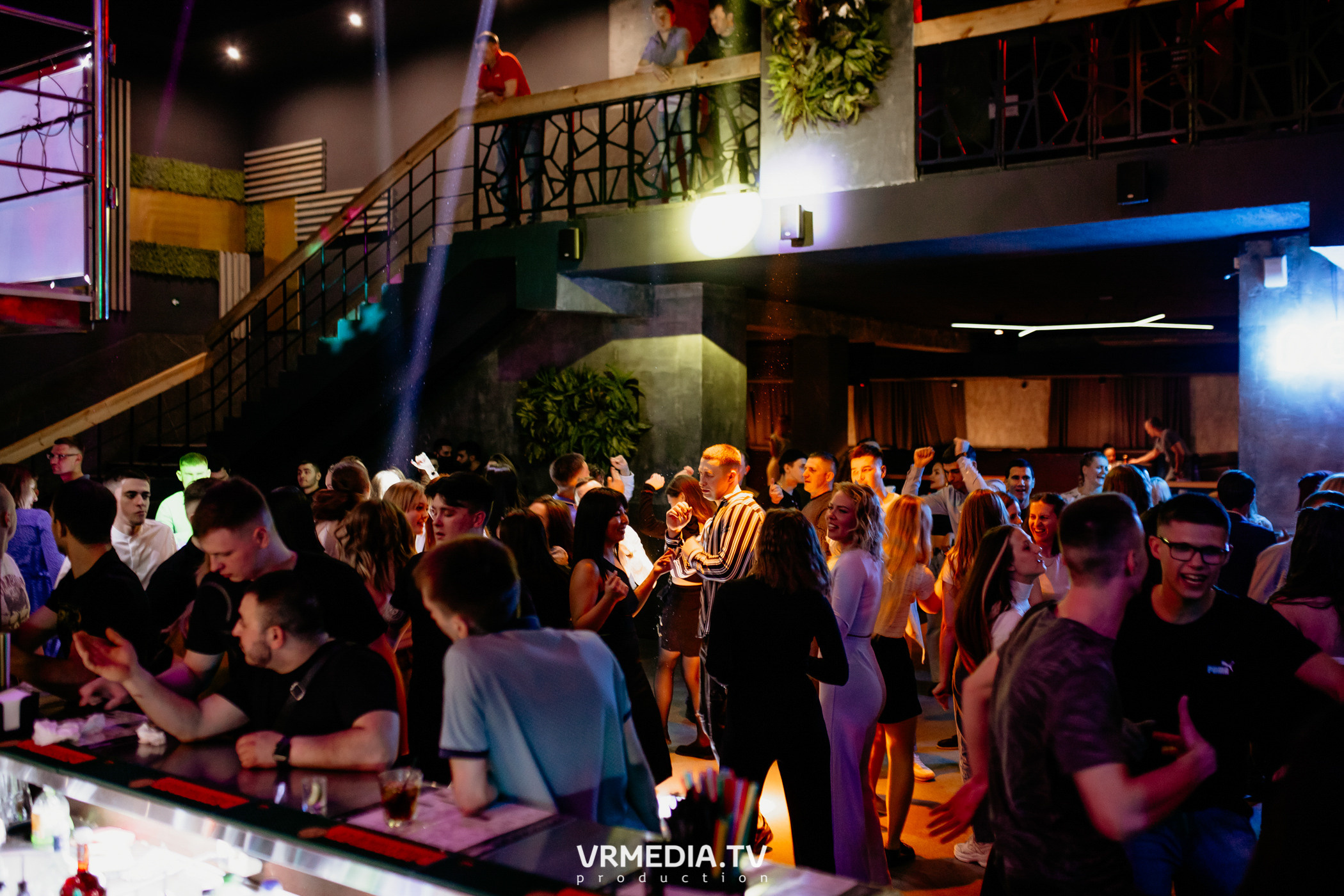 Выходные в баре «DOSKI»