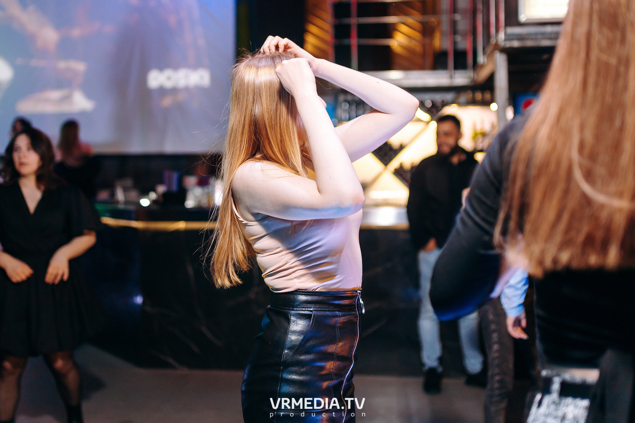 Выходные в баре «DOSKI»