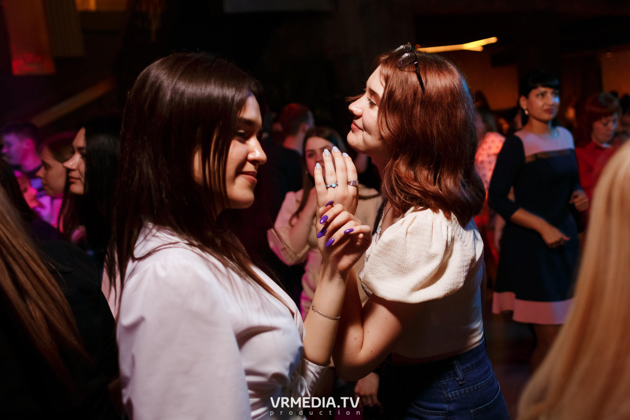 Выходные в баре «DOSKI»