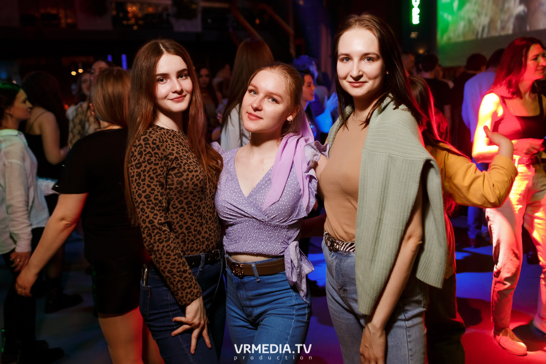 Выходные в баре «DOSKI»