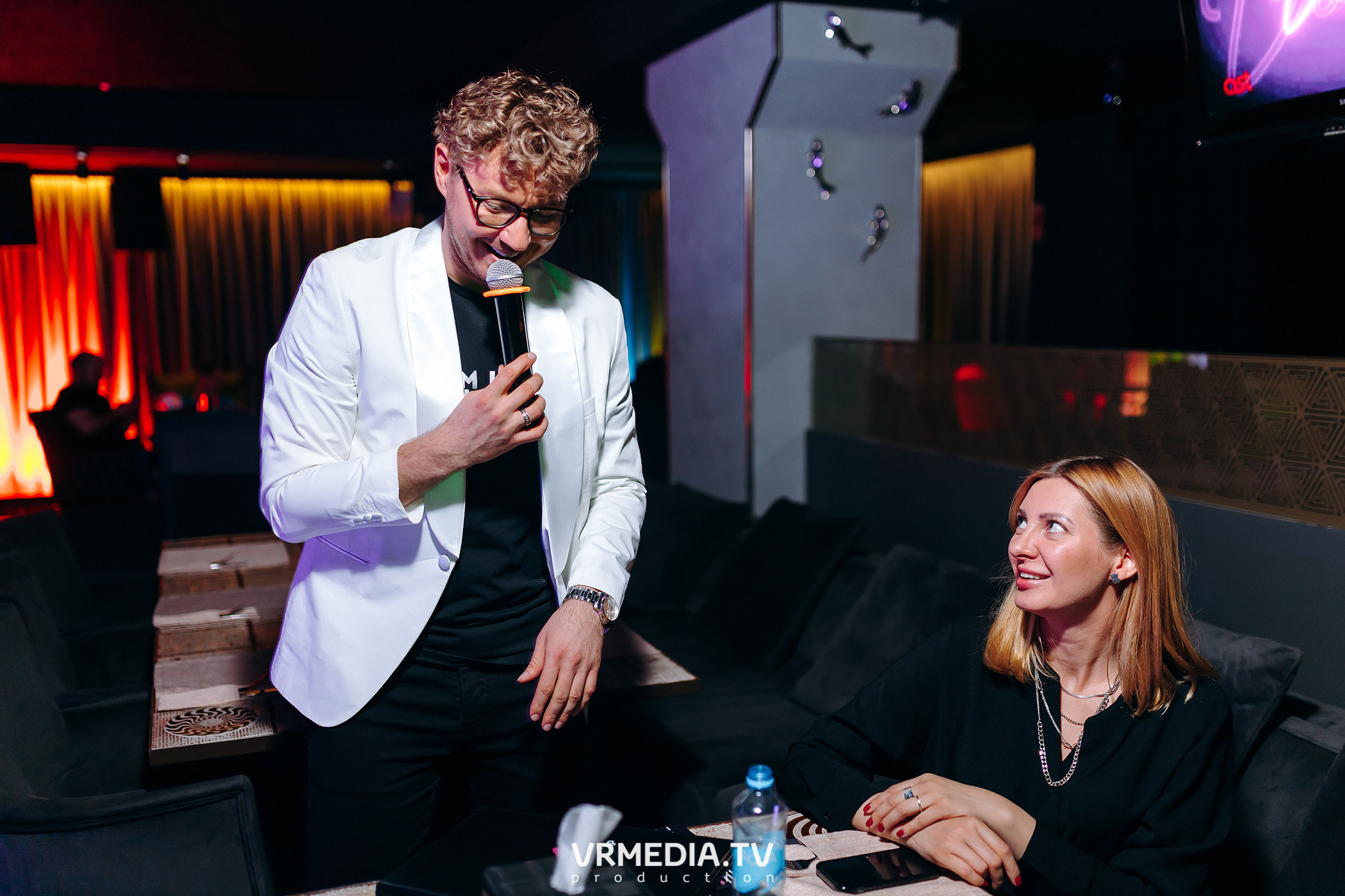 Колесо фортуны в караоке-баре «Volna»