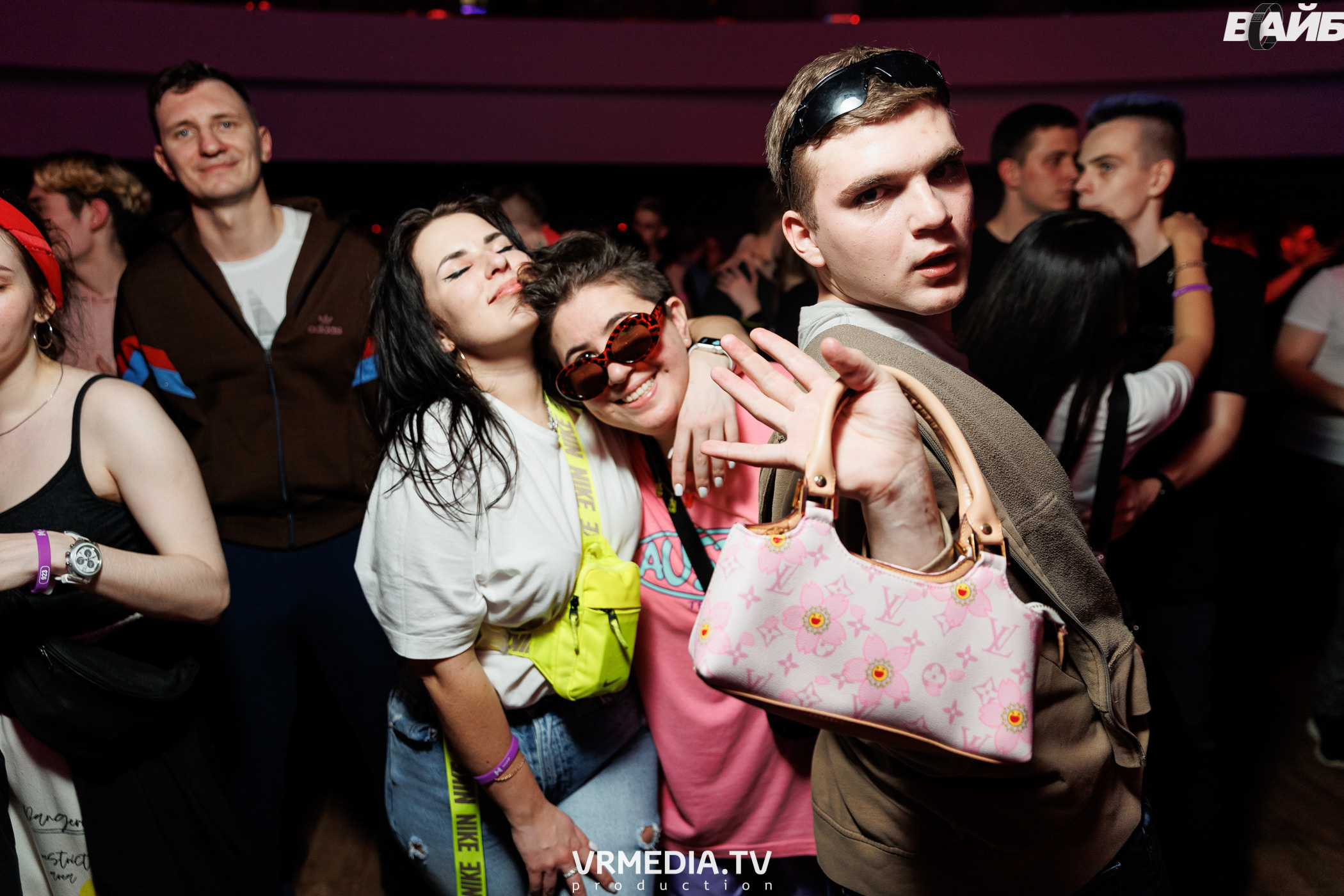 Молодость простит