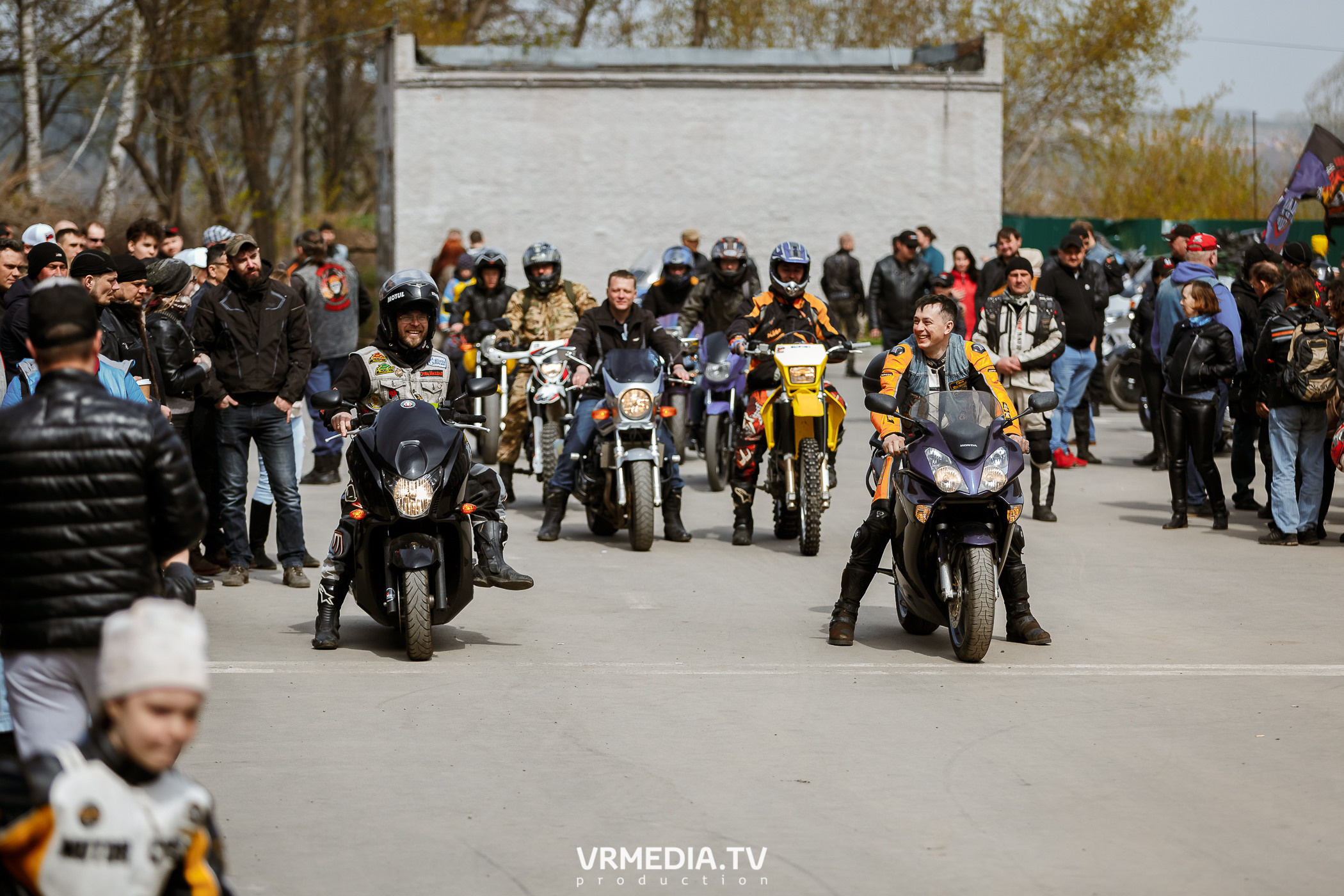 Открытие кемеровского мотосезона в культурном пространстве «Редакция»