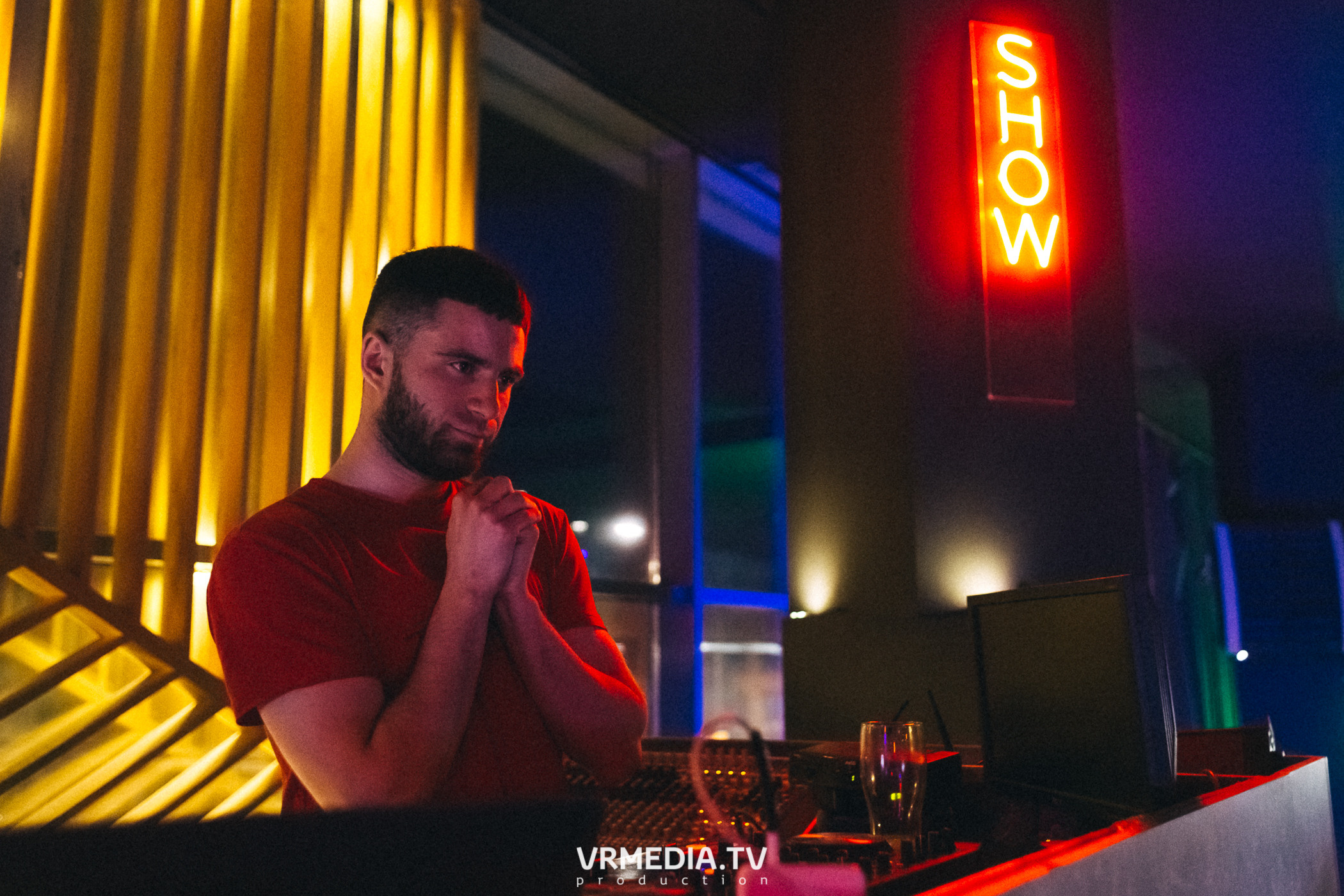 Bunny Hard в баре «DOSKI»