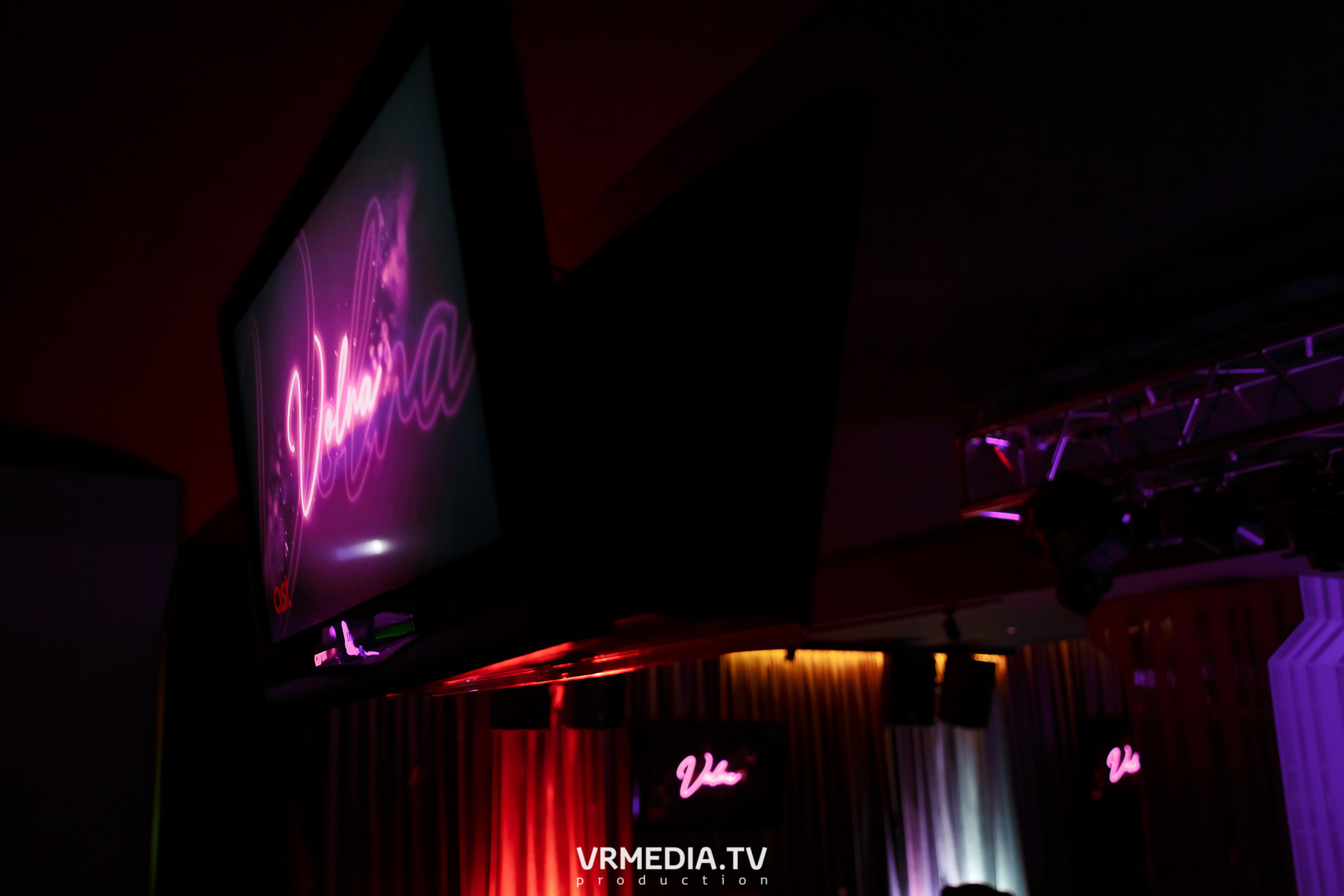 Летний караоке марафон в караоке-баре «Volna»