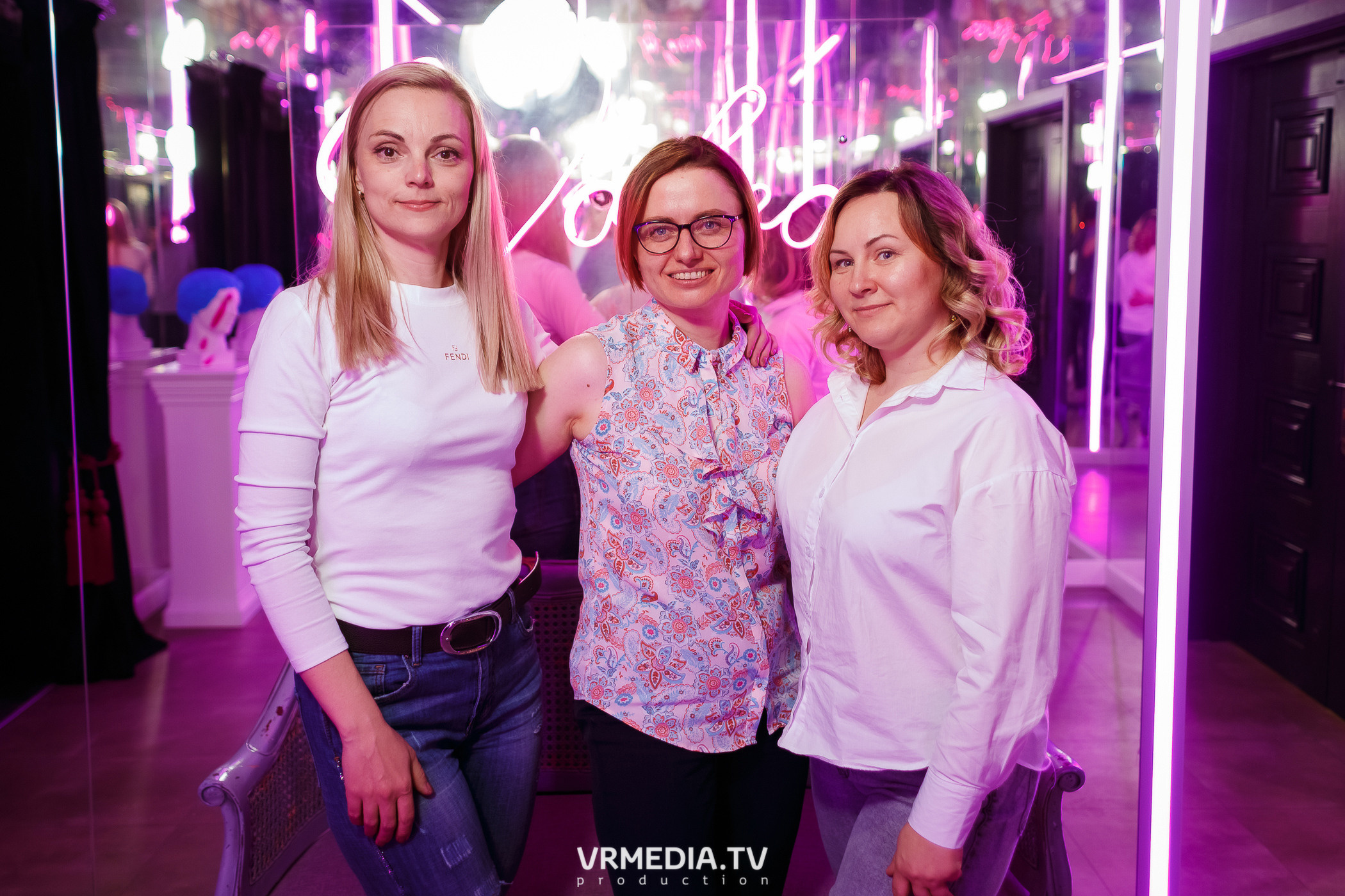 Колесо фортуны в караоке-баре «Volna»