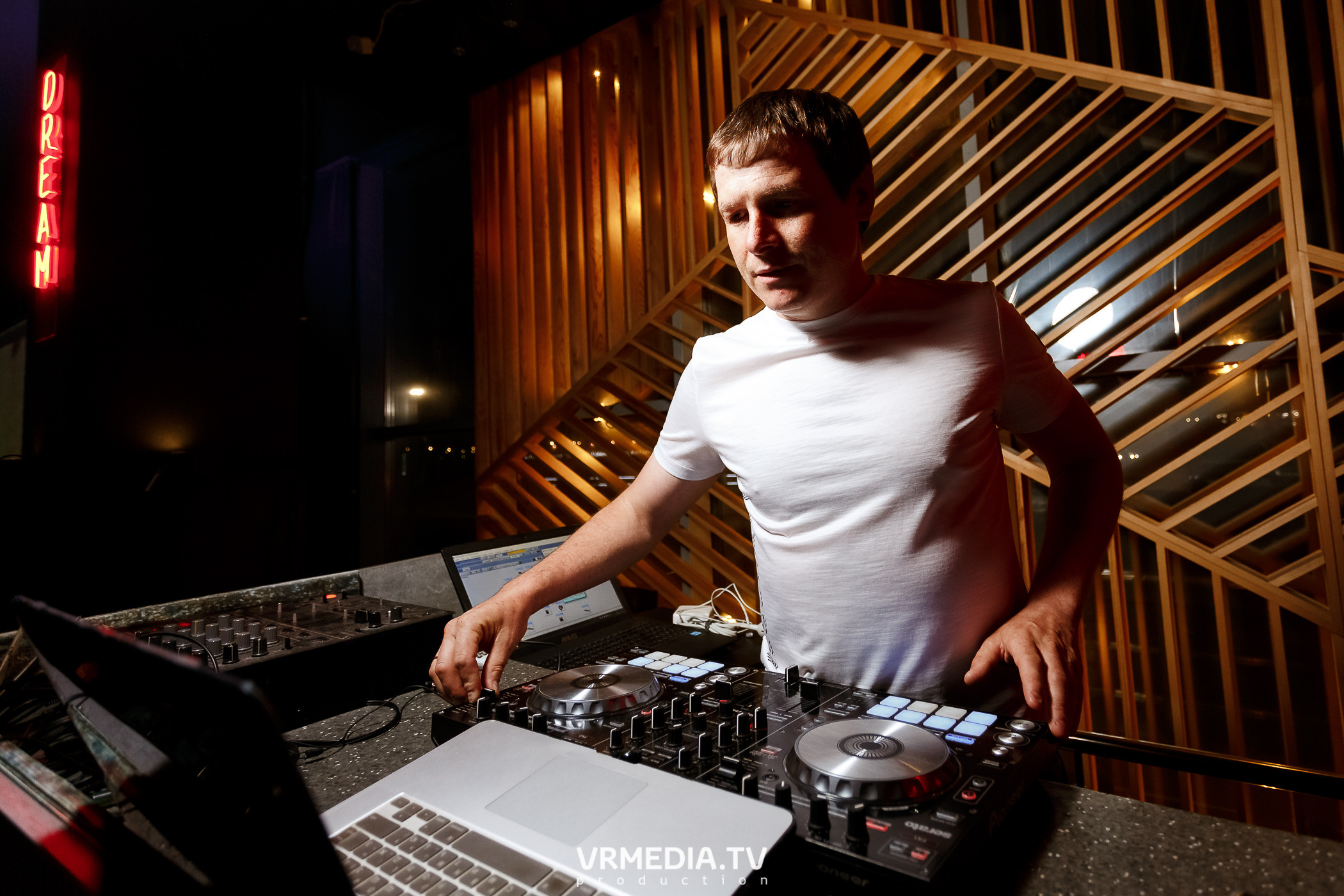 Выходные в баре «DOSKI»