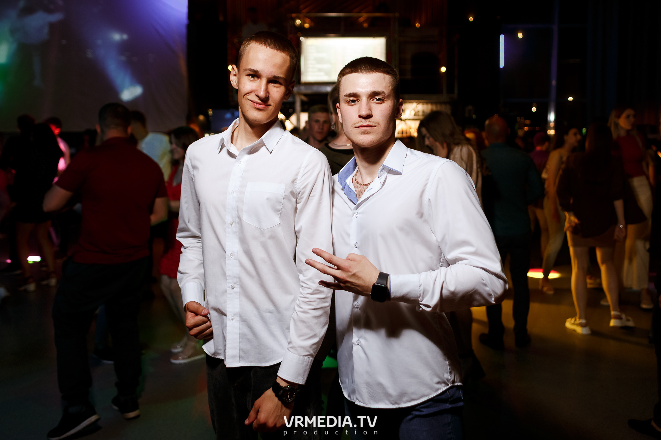 Выходные в баре «DOSKI»