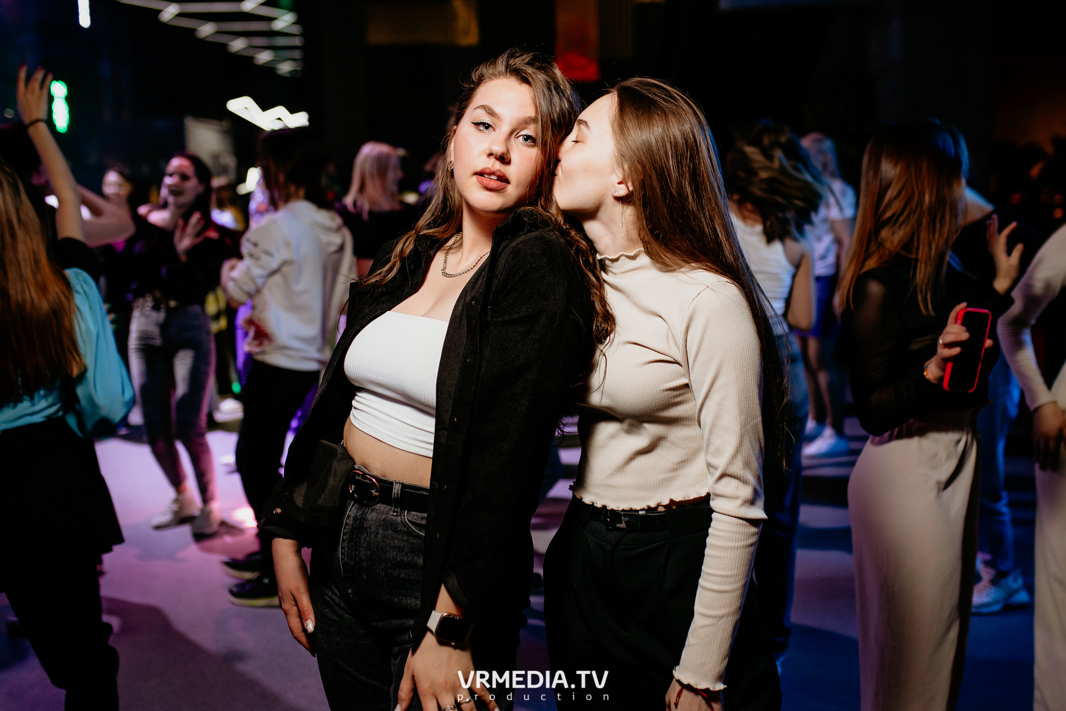 Выходные в баре «DOSKI»