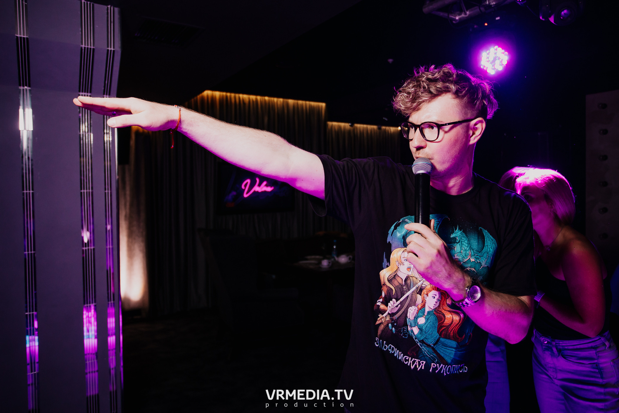 Русский рок в караоке-баре «Volna»