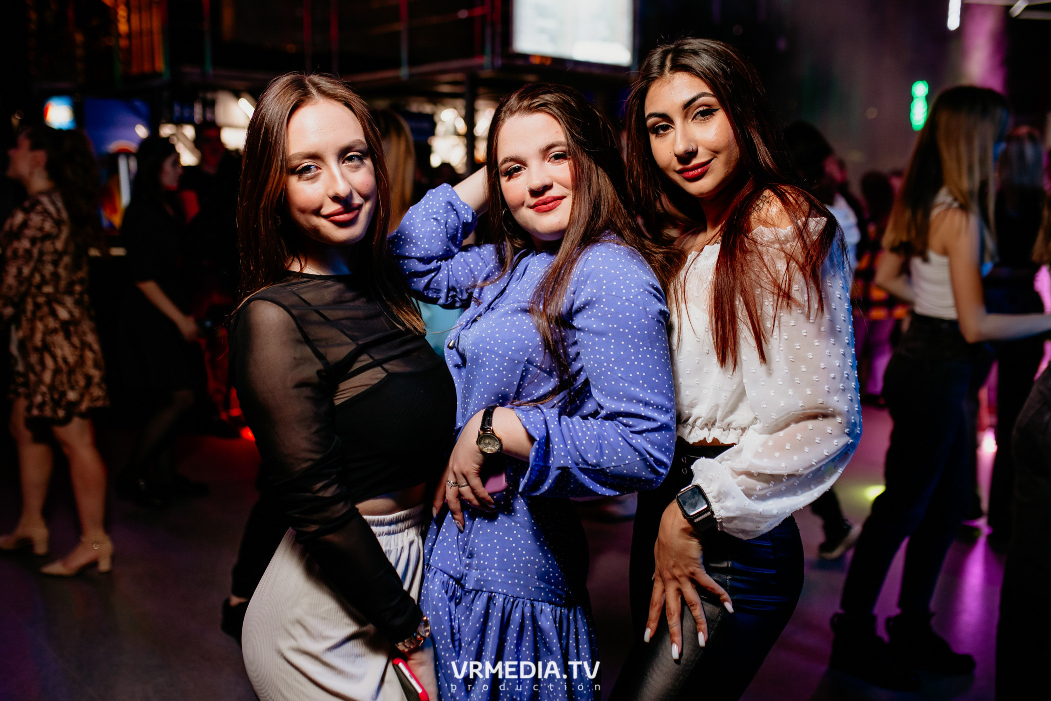 Выходные в баре «DOSKI»