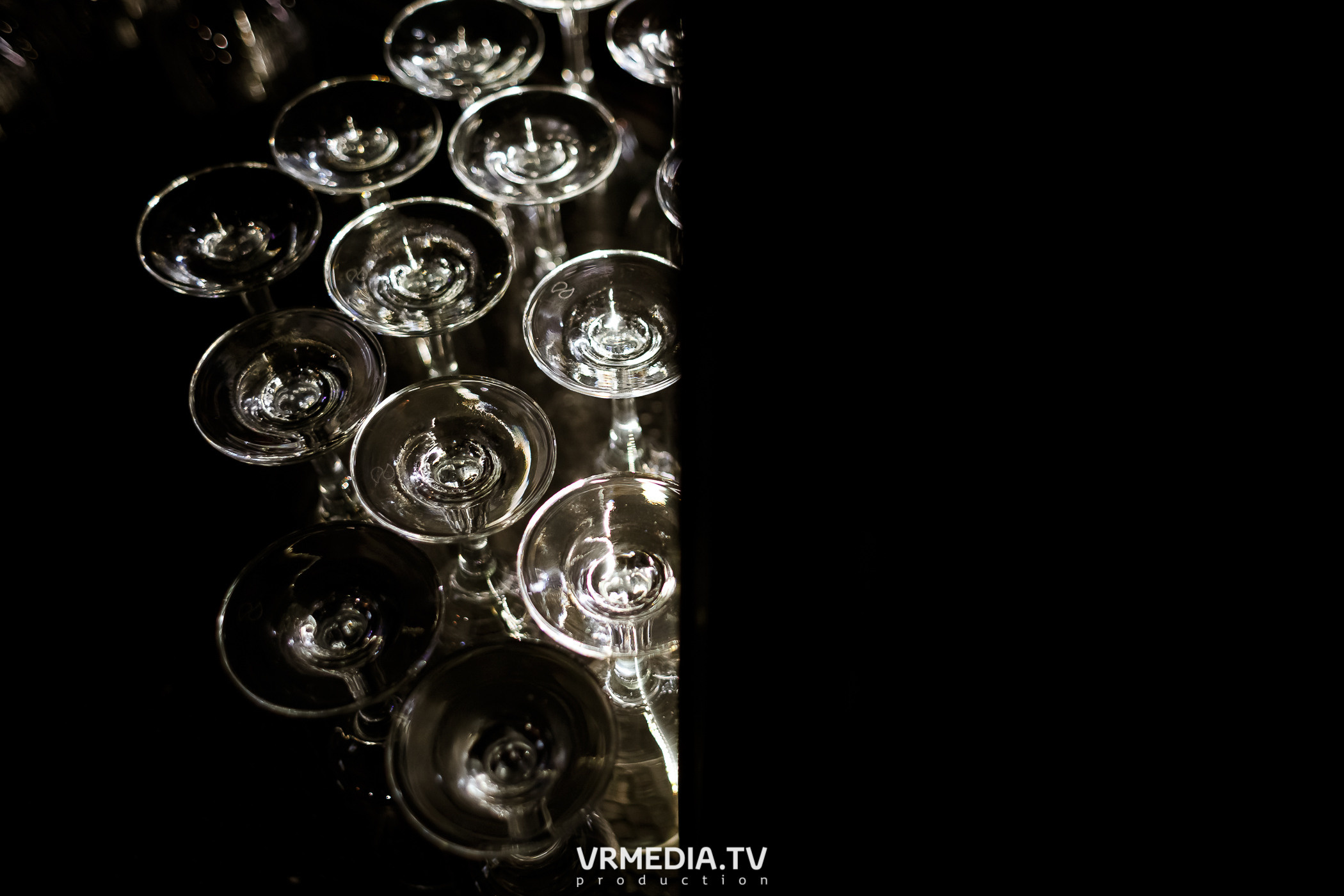 Золотая пятница в караоке-баре «Volna»