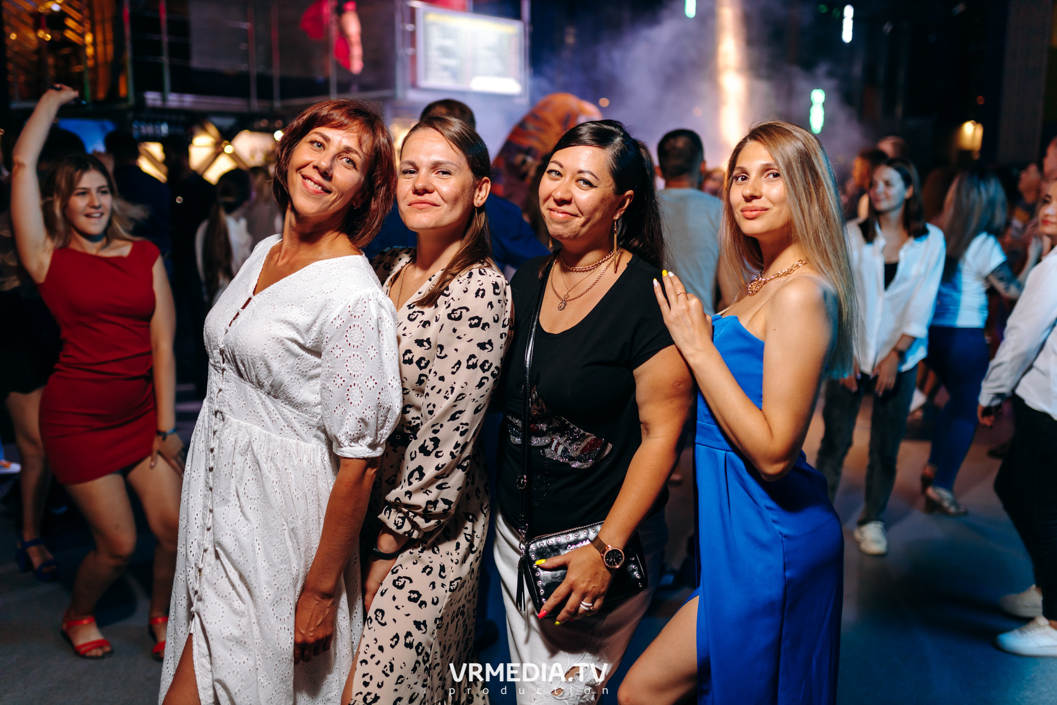 Выходные в баре «DOSKI»