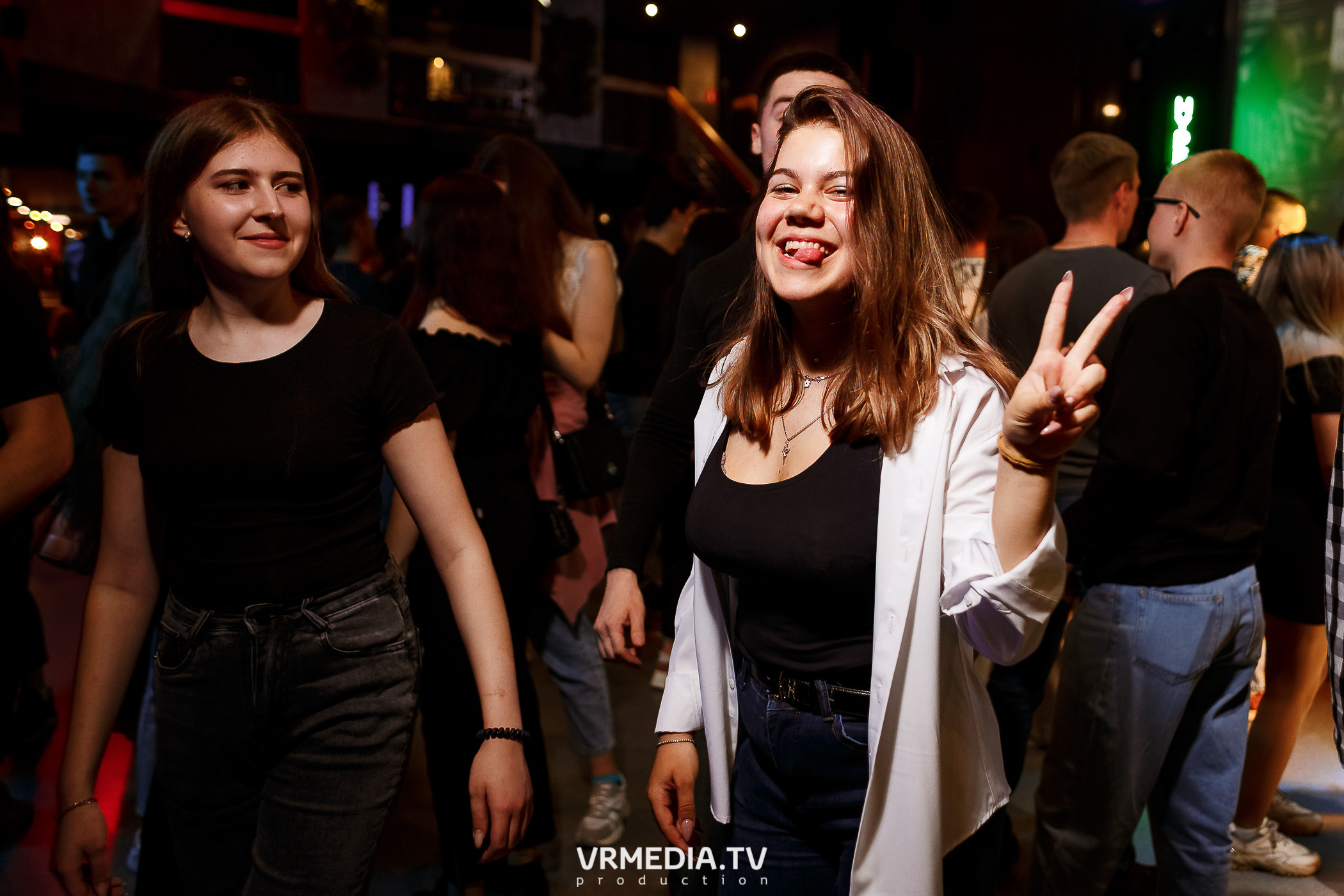 Выходные в баре «DOSKI»