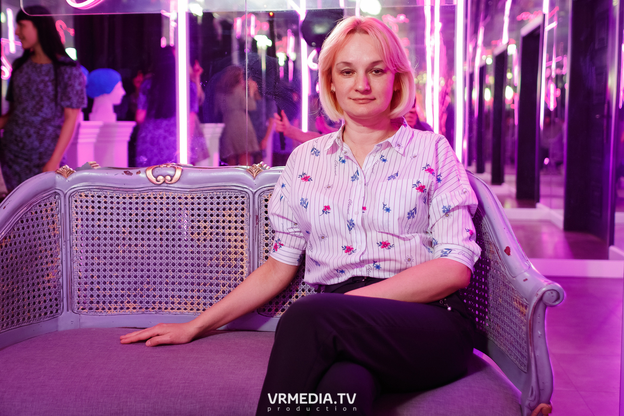 Колесо фортуны в караоке-баре «Volna»