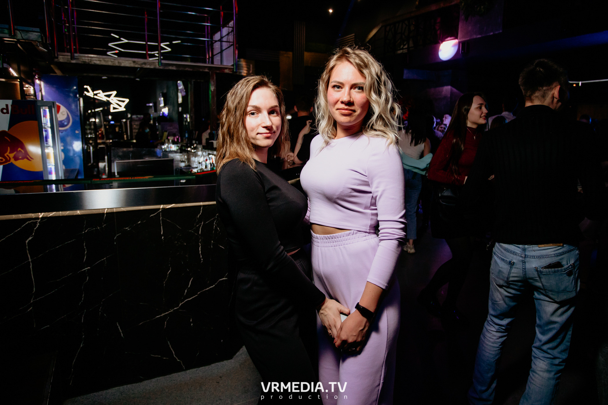 Выходные в баре «DOSKI»