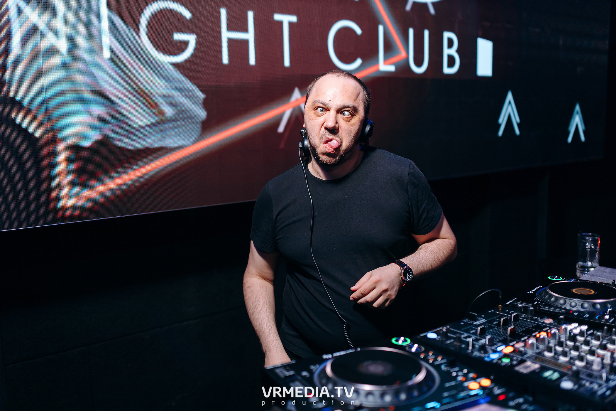 Выходные в ночном клубе «ЭФИР»