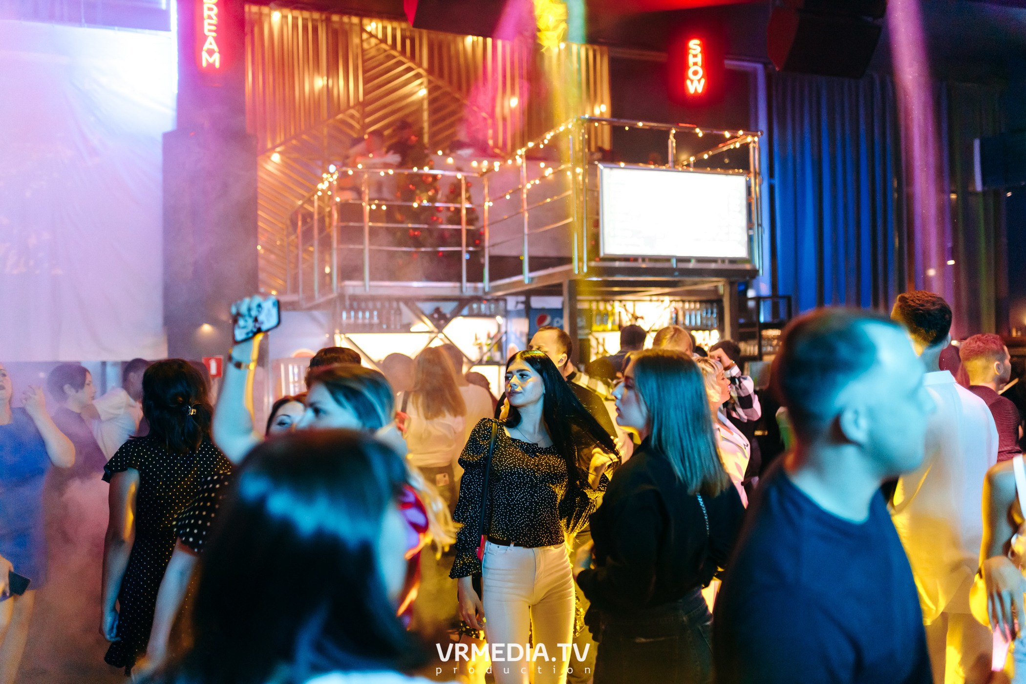 Новогодние корпоративы в баре «DOSKI»