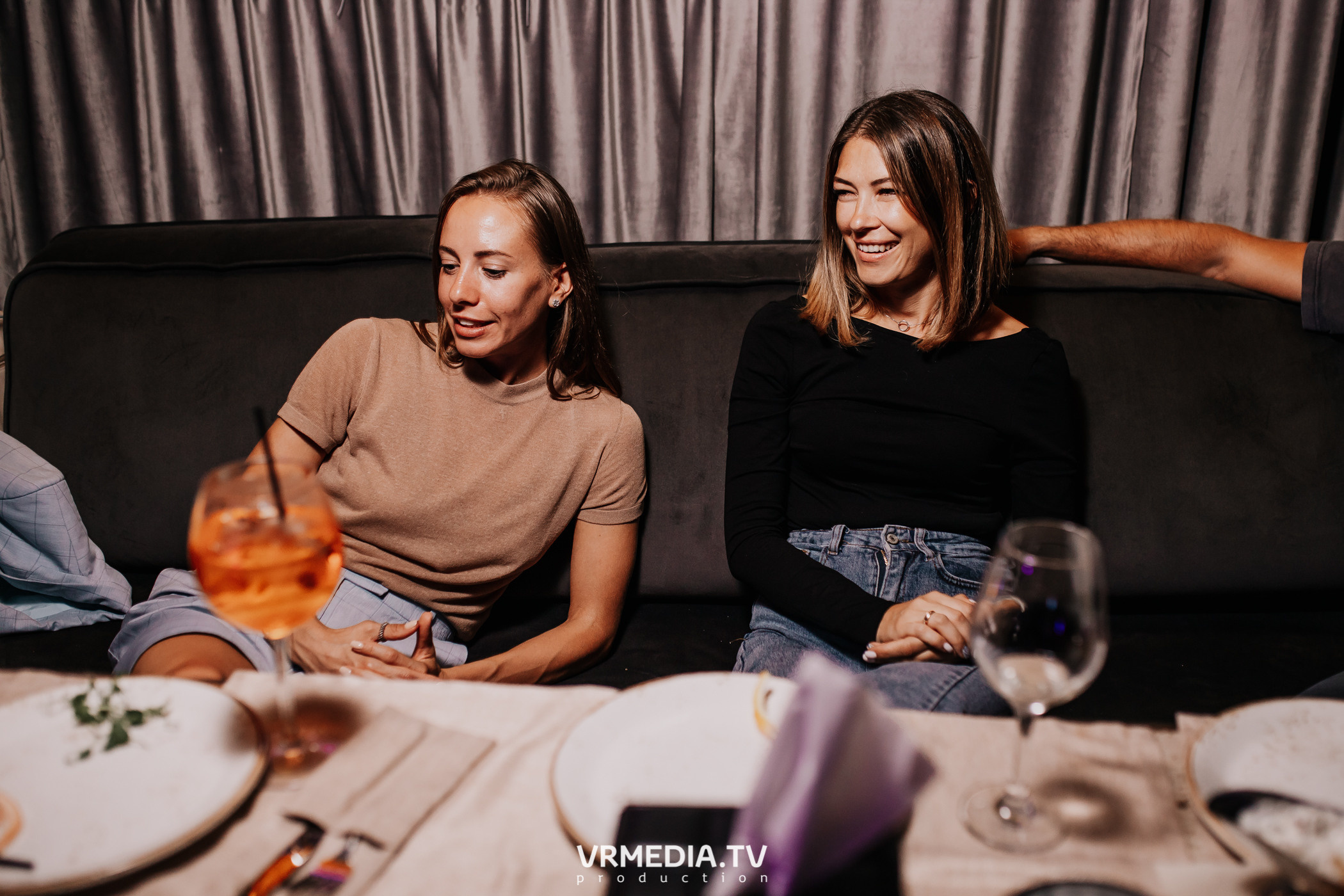 Русский рок в караоке-баре «Volna»