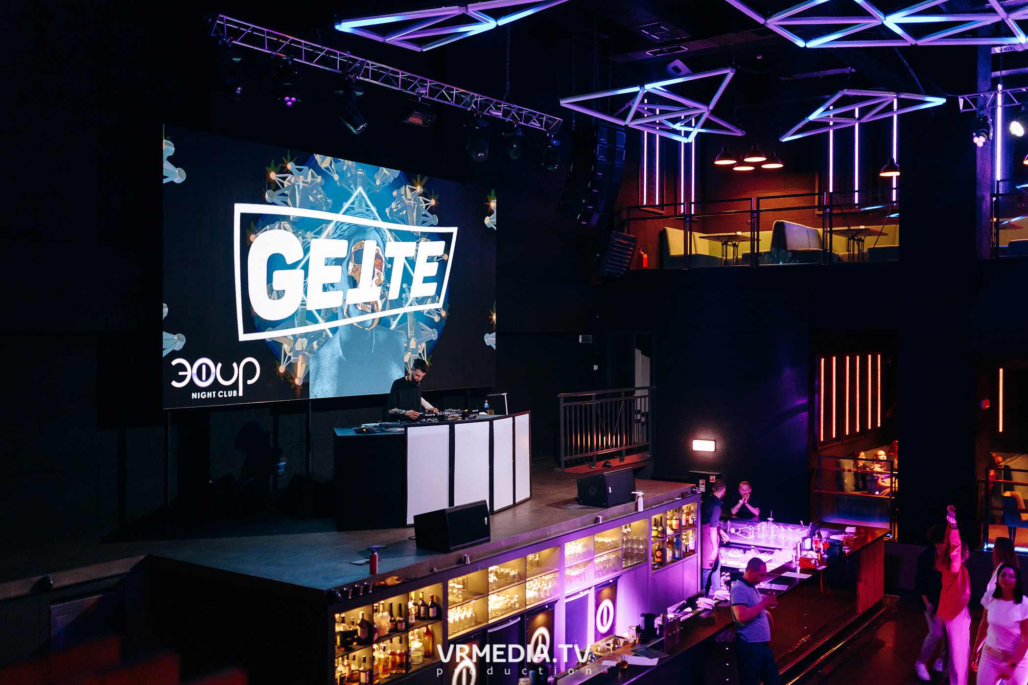 Выходные в ночном клубе «ЭФИР»